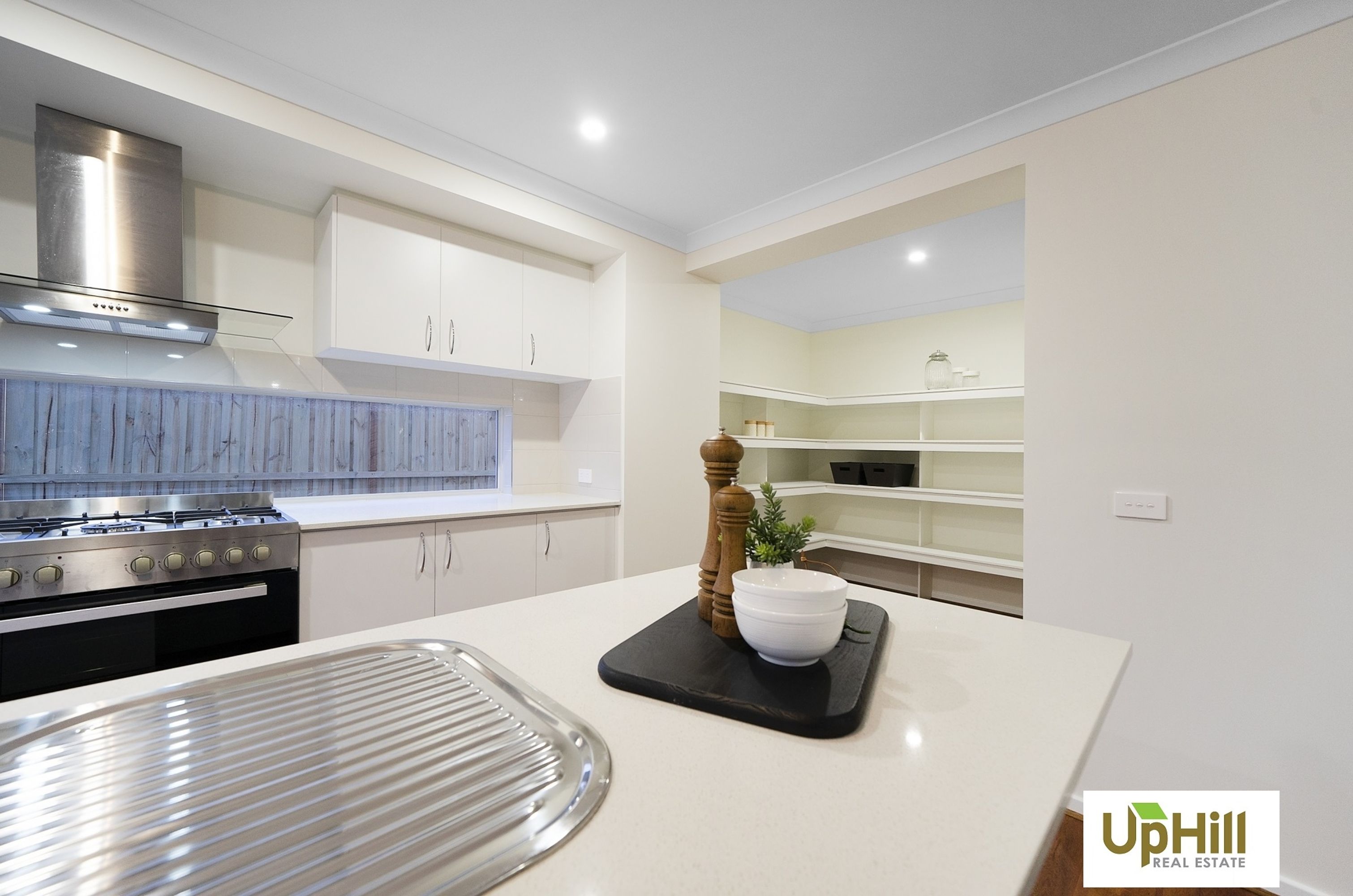 13 SPEARGRASS CLOSE, Clyde North - Thumbnail 8