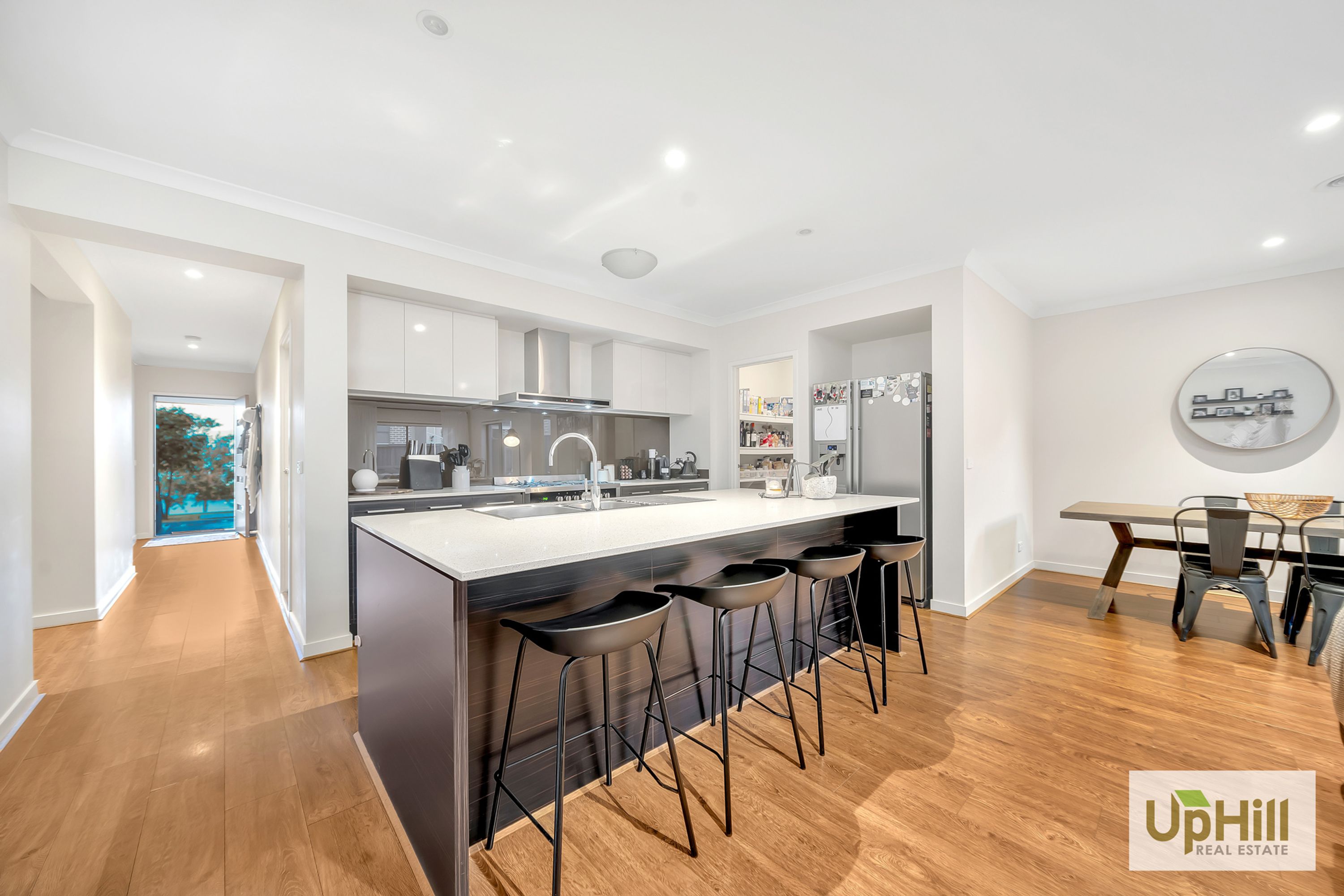 11 DAME AVENUE, Clyde North - Thumbnail 6