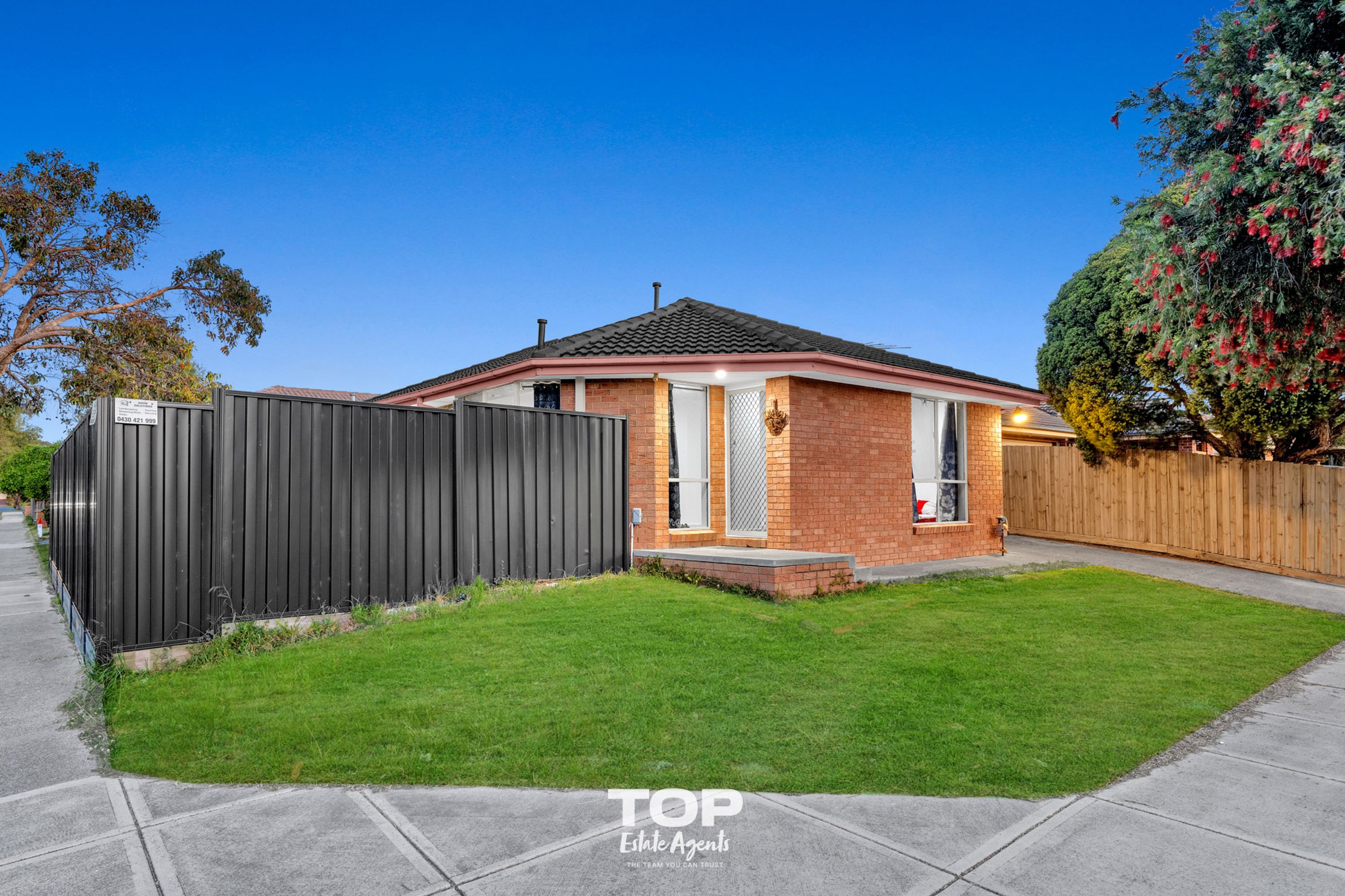 1/2 Filomena Court, Cranbourne North - Thumbnail 3