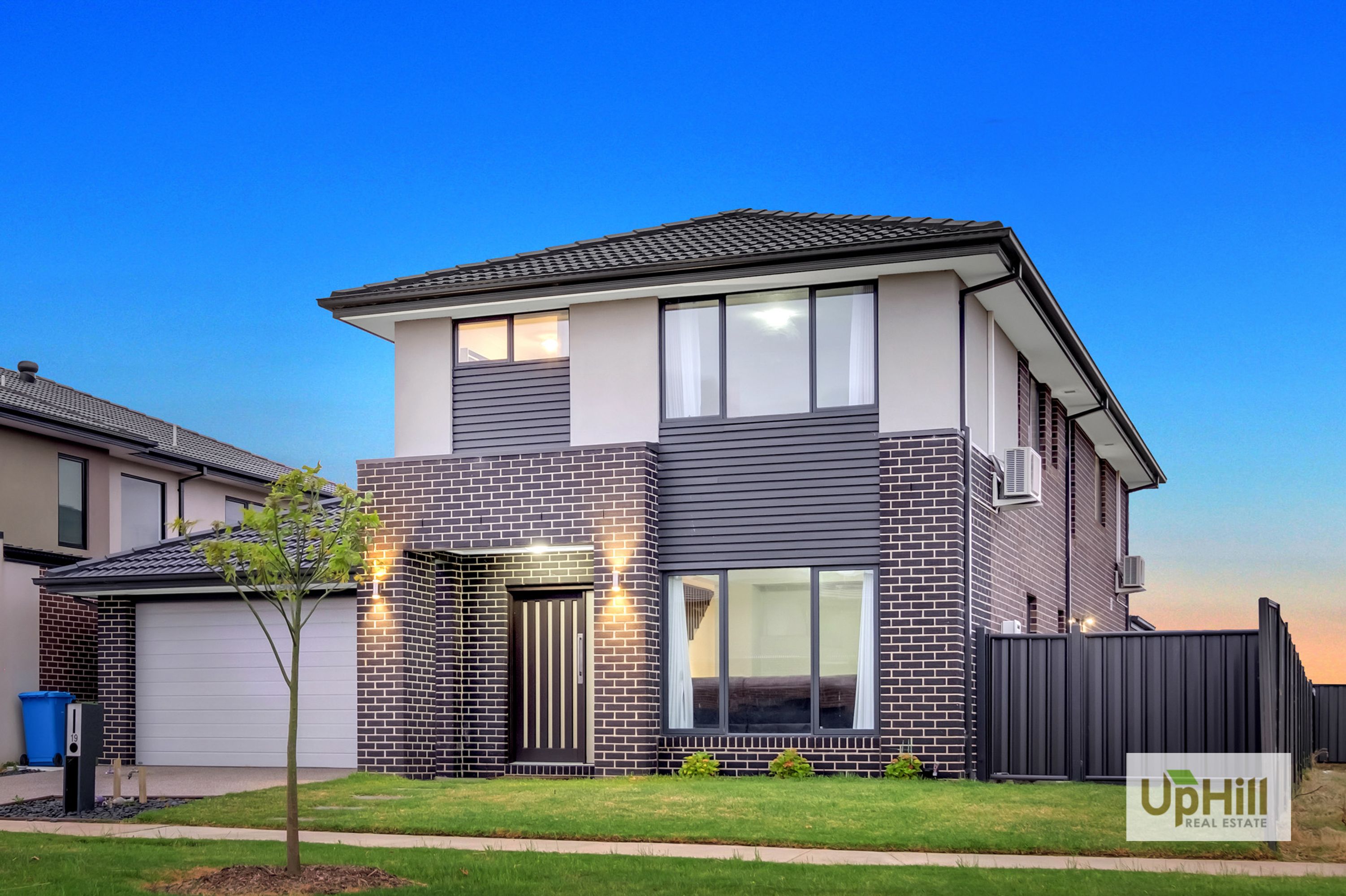 19 Merribrook Boulevard, Clyde - Thumbnail 2