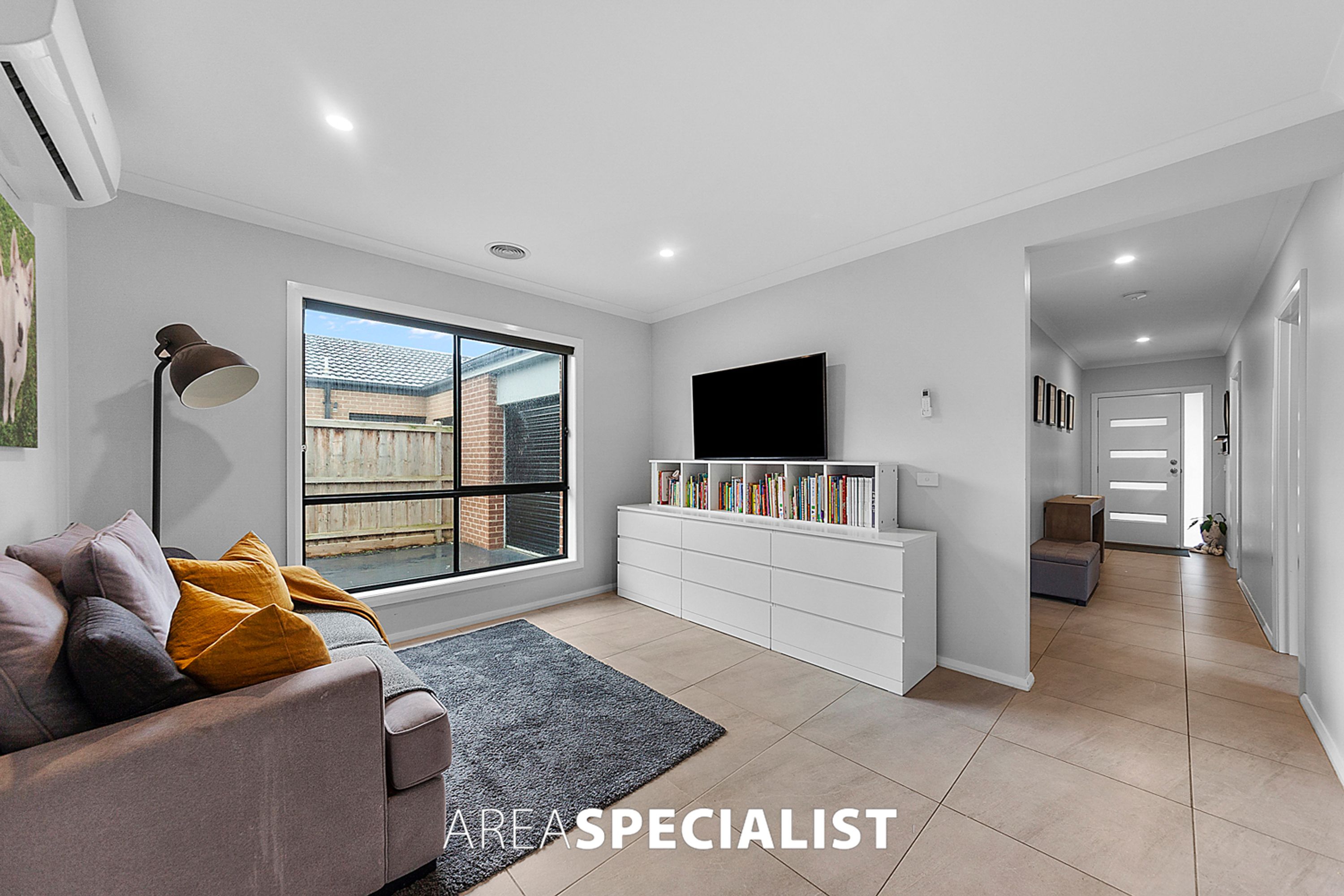 64 Clydevale Avenue, Clyde North - Thumbnail 8