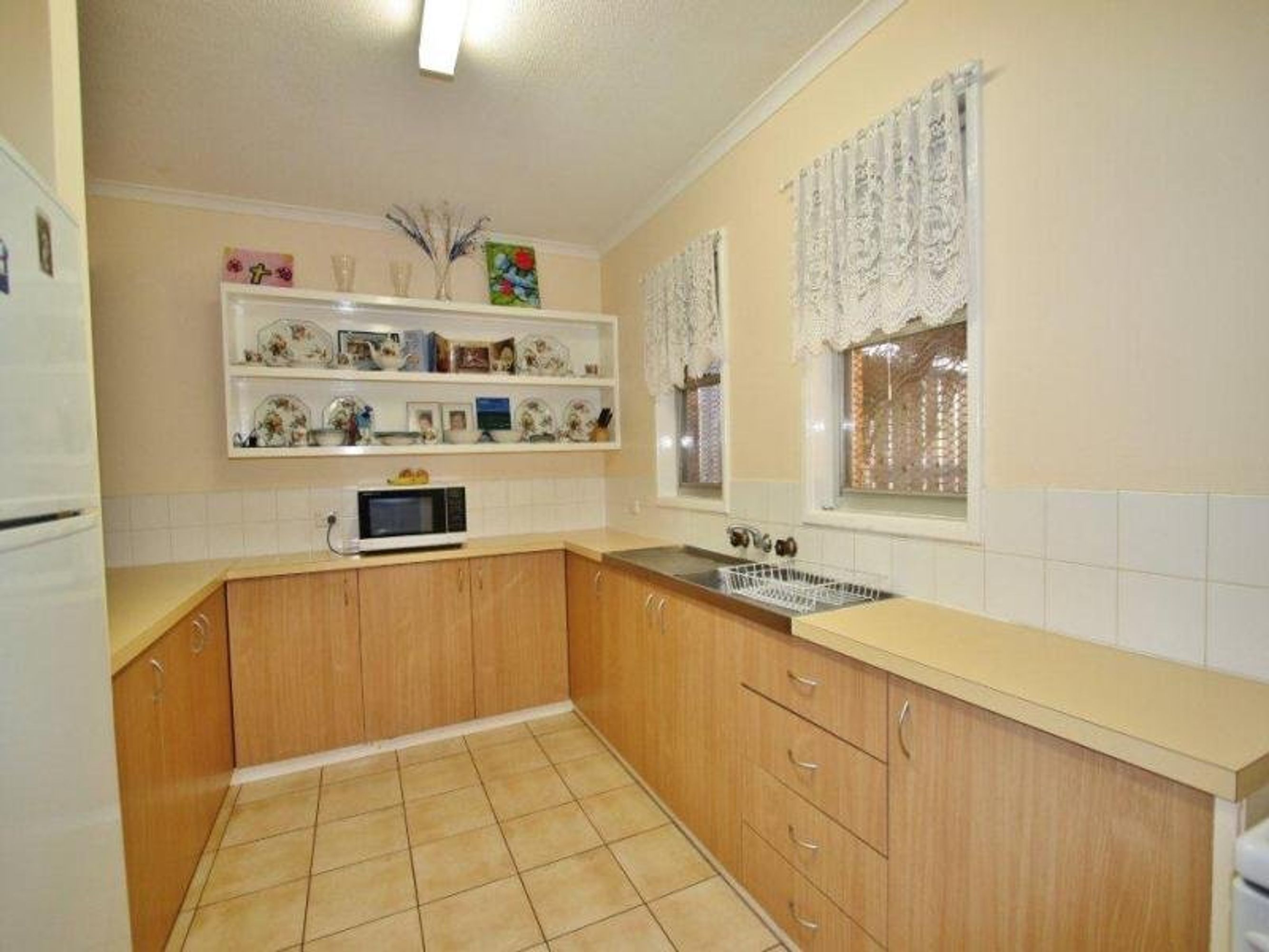 18 Cowrie Way, South Hedland, South Hedland - Thumbnail 2