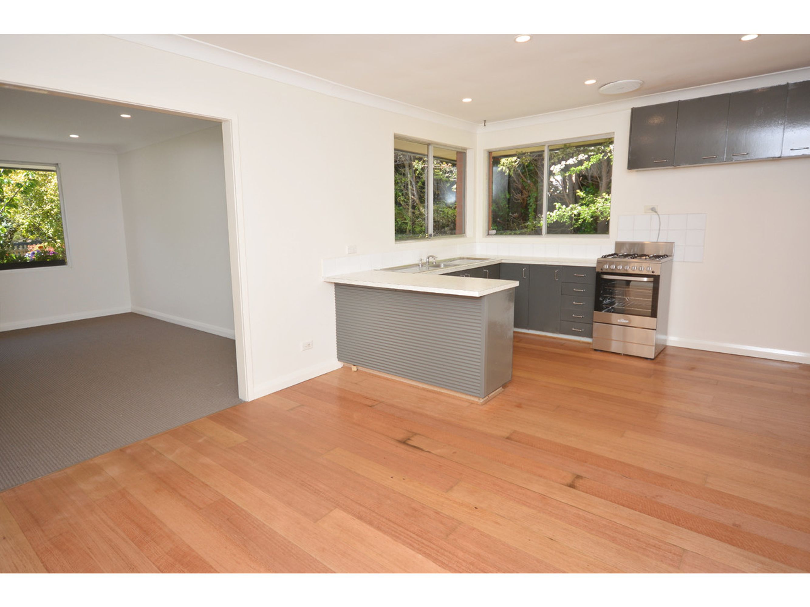 4 St Andrews Avenue, Blackheath - Thumbnail 3