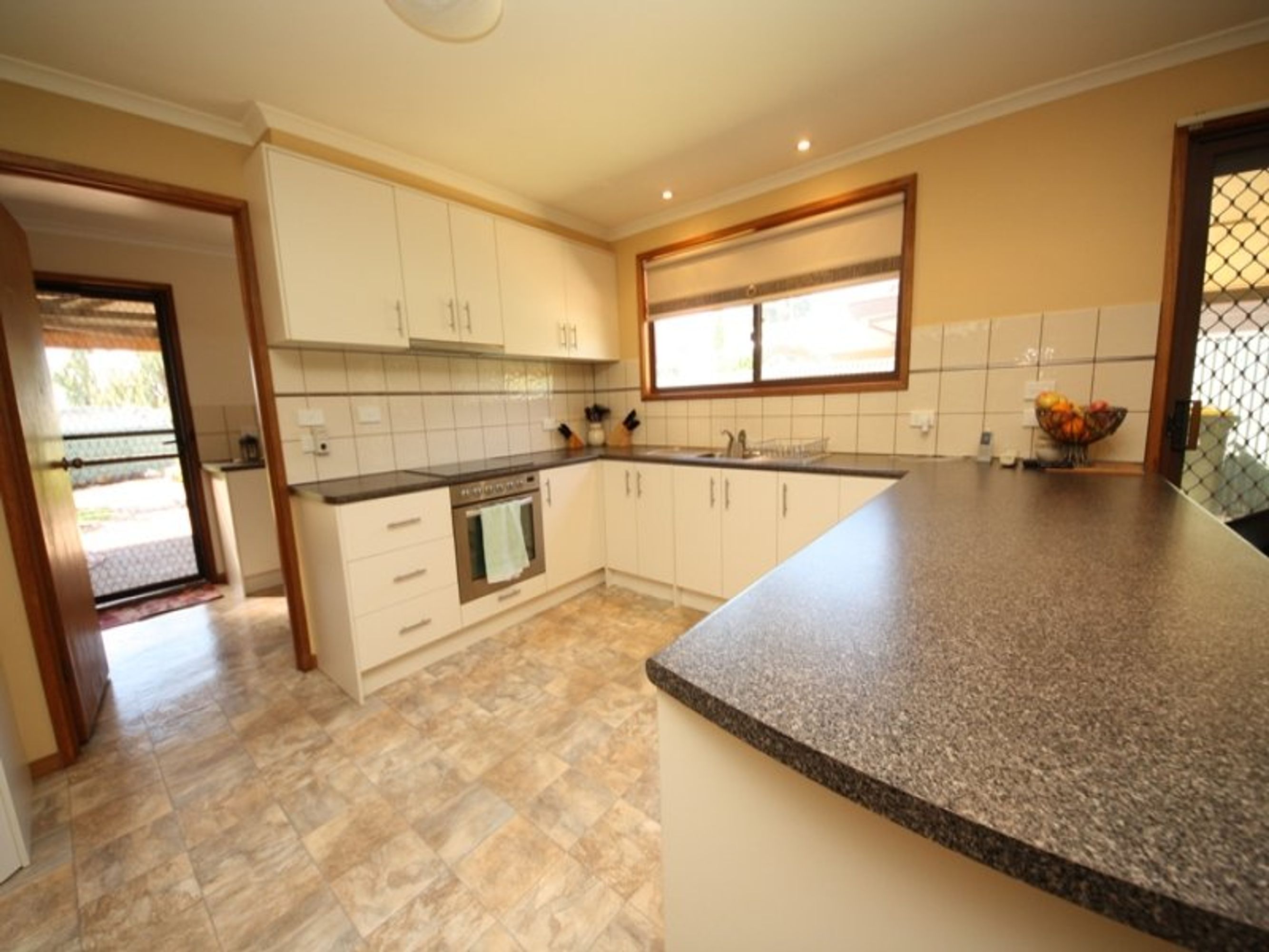 21 Church Street, Nhill VIC 3418, Nhill - Thumbnail 2