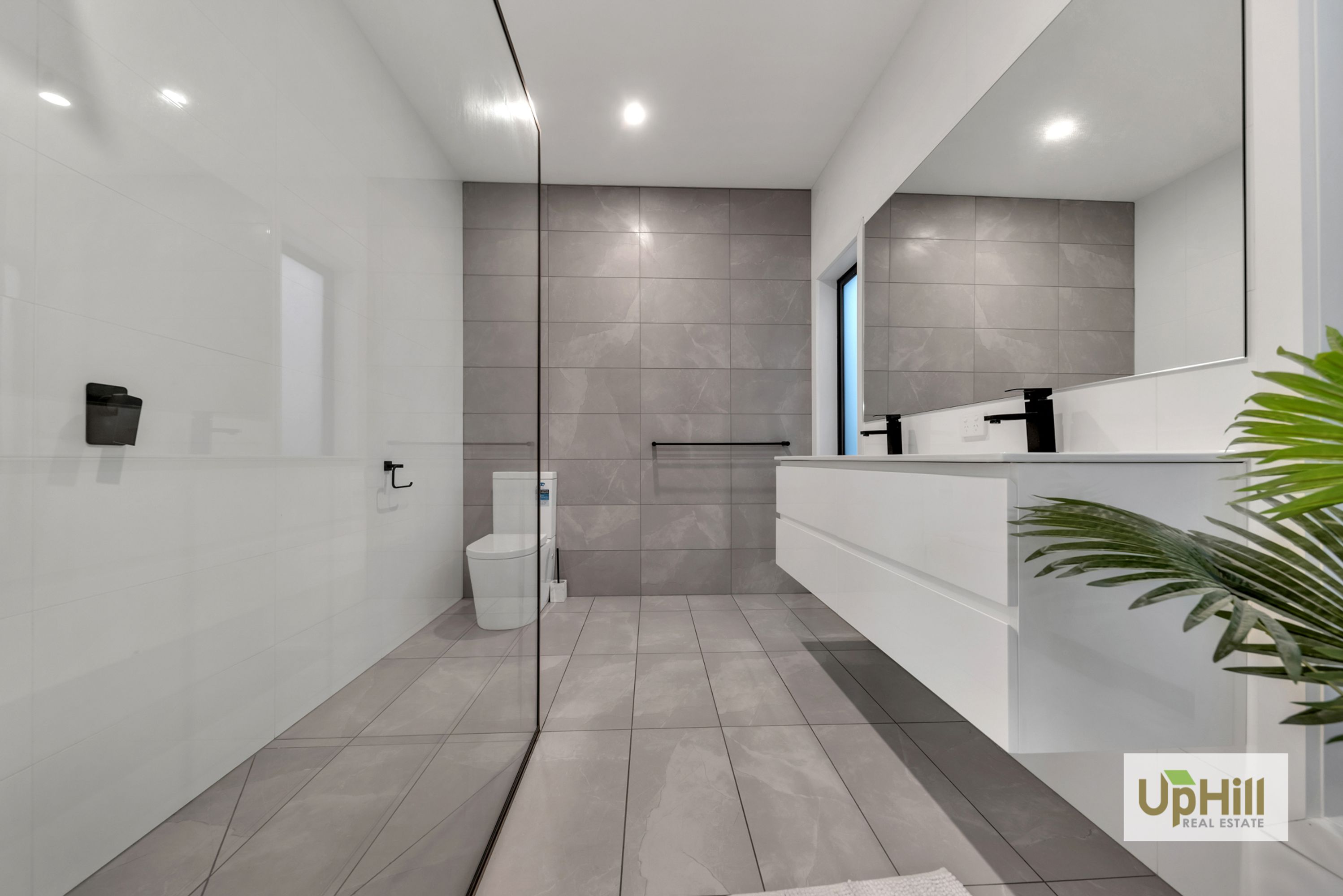 13 Vermillion Drive, Clyde North - Thumbnail 3