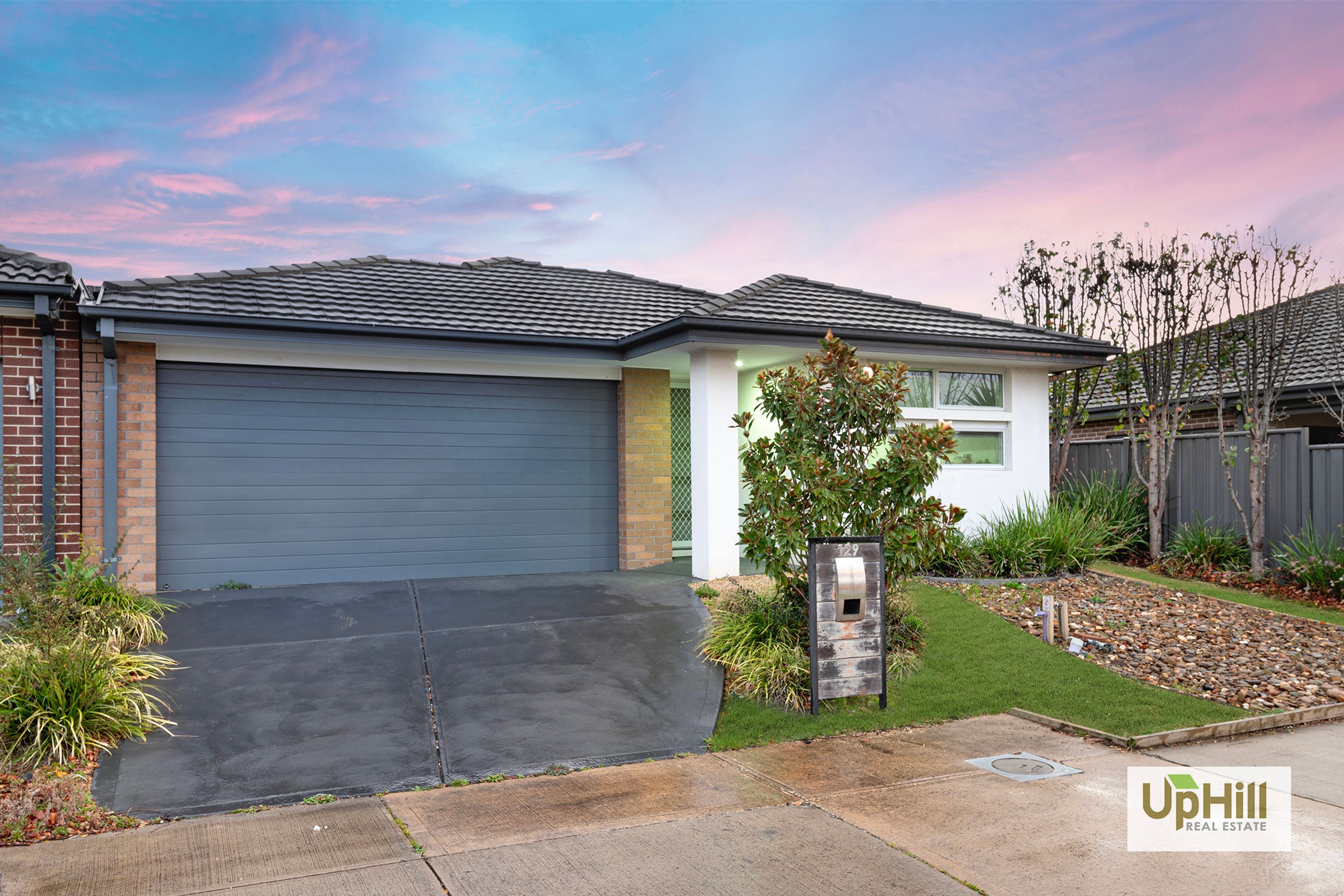 129 Everlasting Boulevard, Cranbourne West - Thumbnail 2