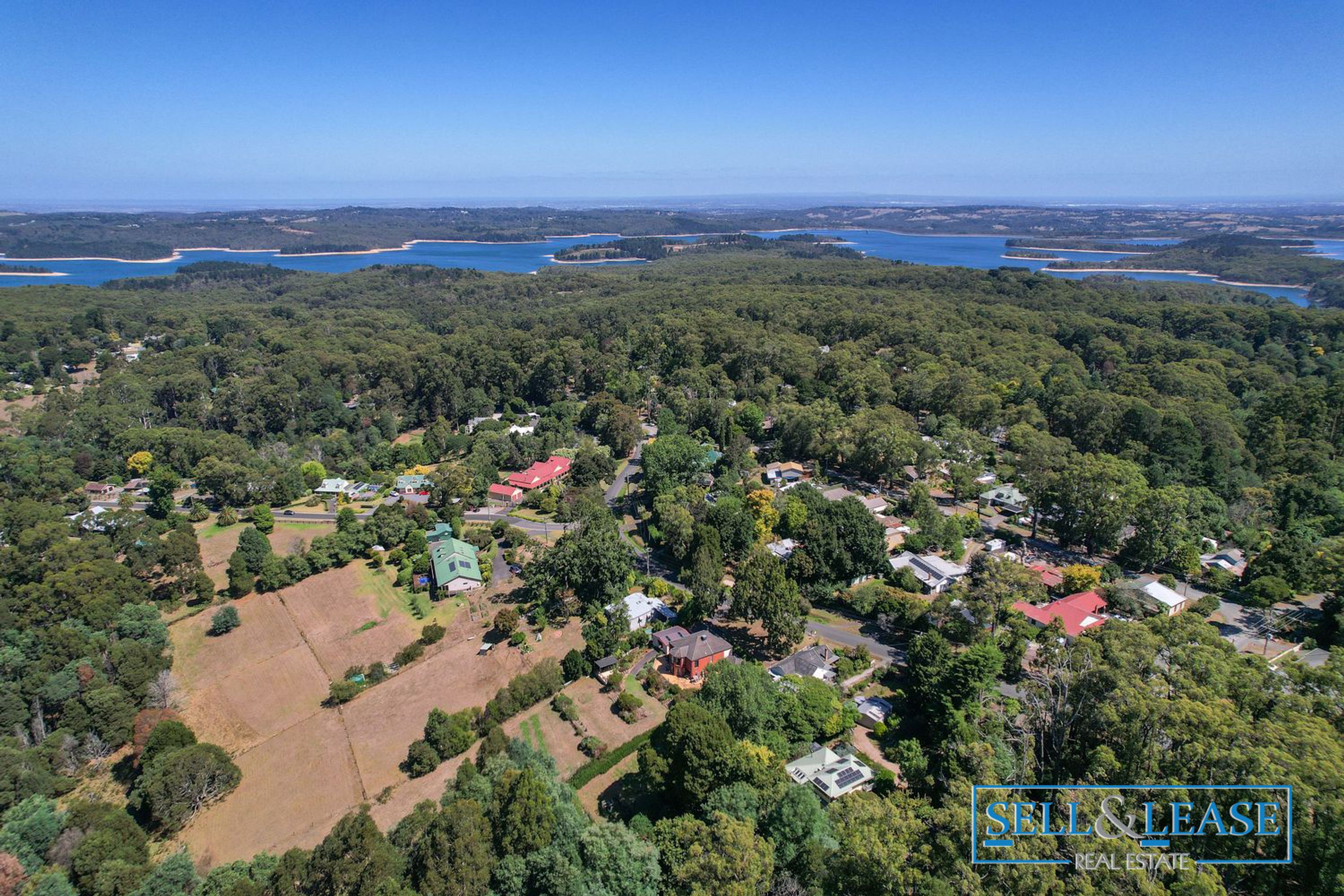 13 Kilvington Drive, Emerald, Emerald - Thumbnail 3