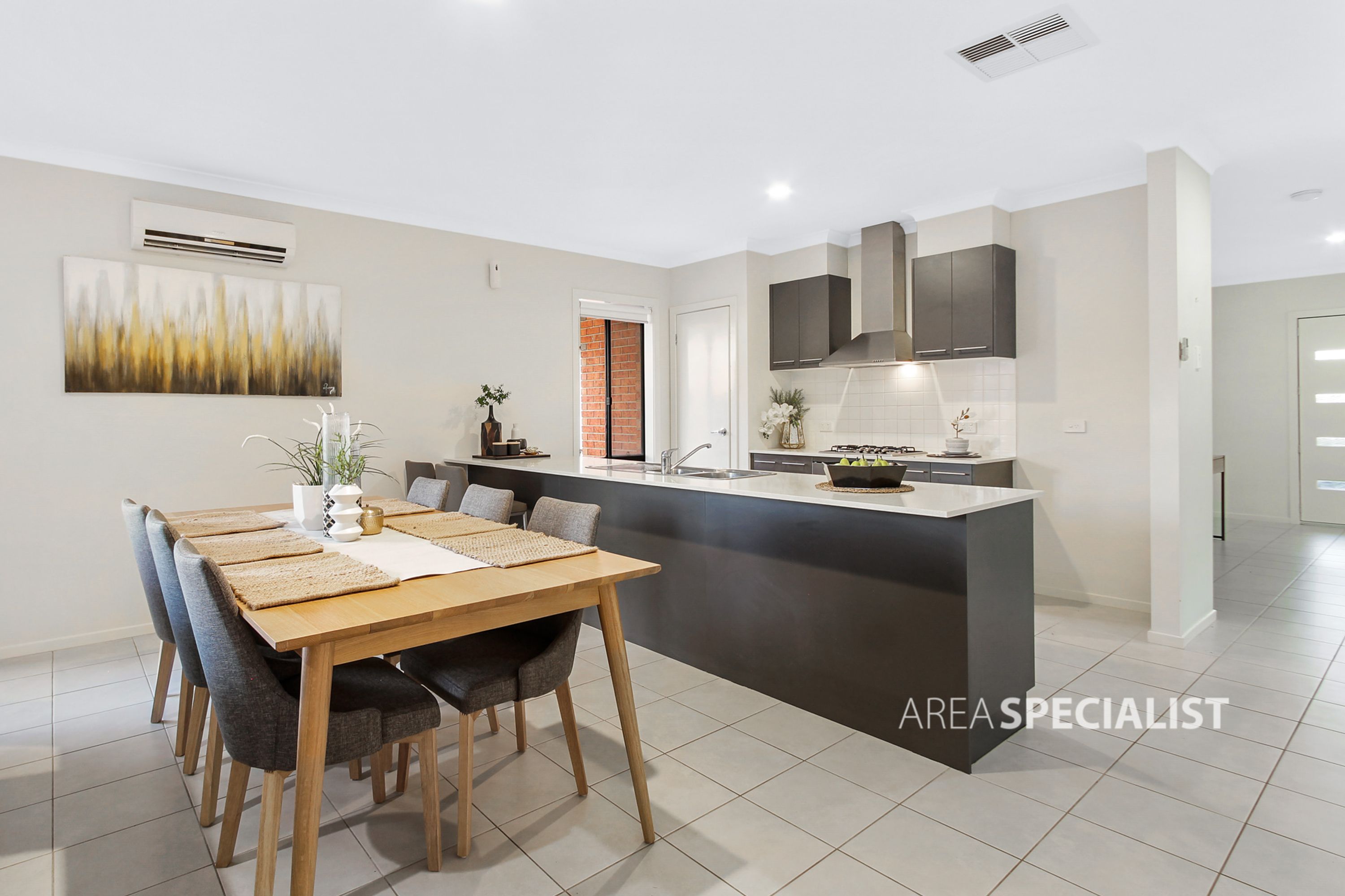 19 Boldrewood Place, Lynbrook, Lynbrook - Thumbnail 5