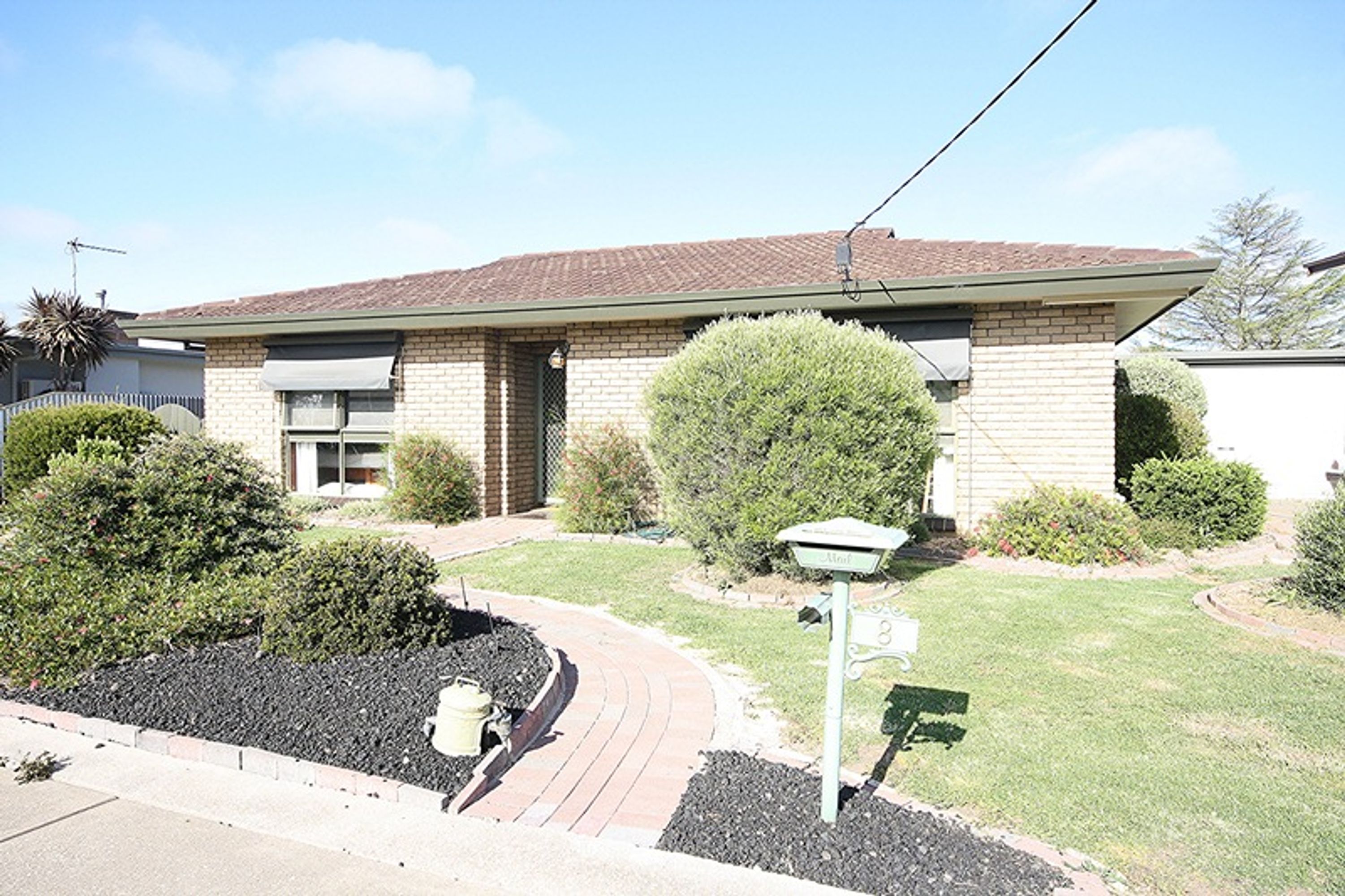 8 Drummond Street, Horsham VIC 3400, Horsham - Image 1