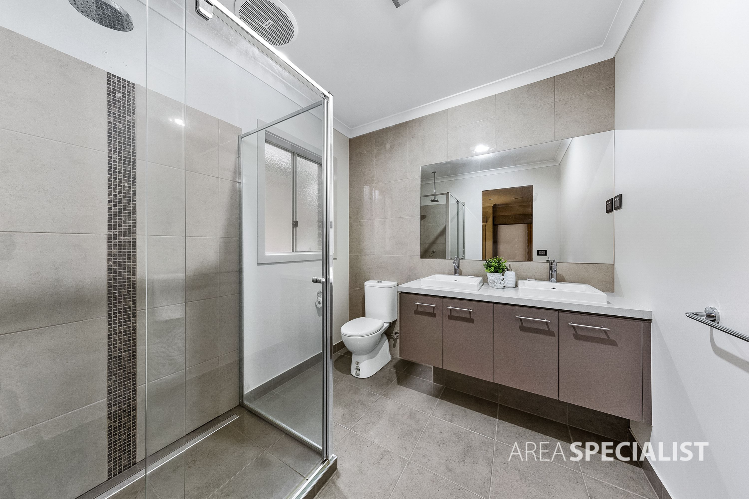 64 Riviera Drive, Hillside VIC 3037, Hillside - Thumbnail 6