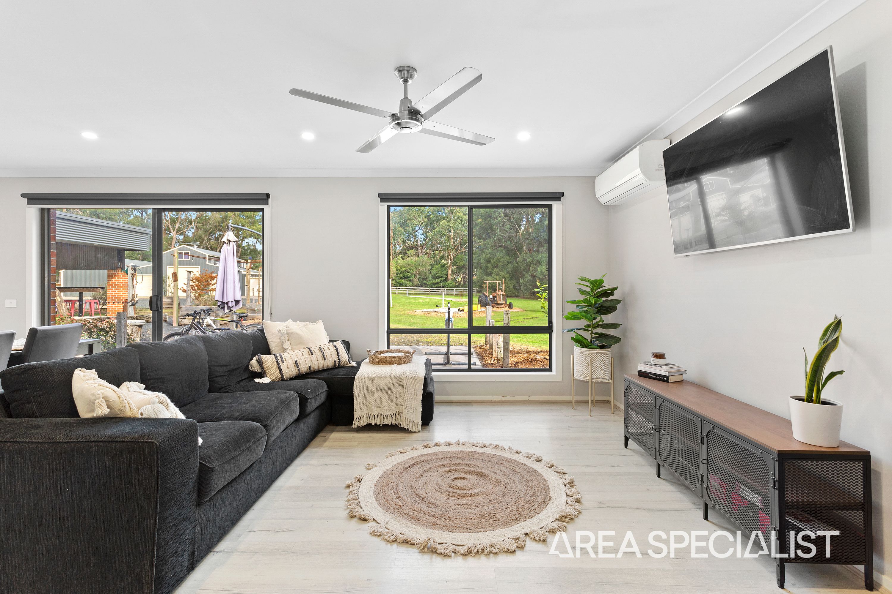 40 Follett Drive, Nyora - Thumbnail 6