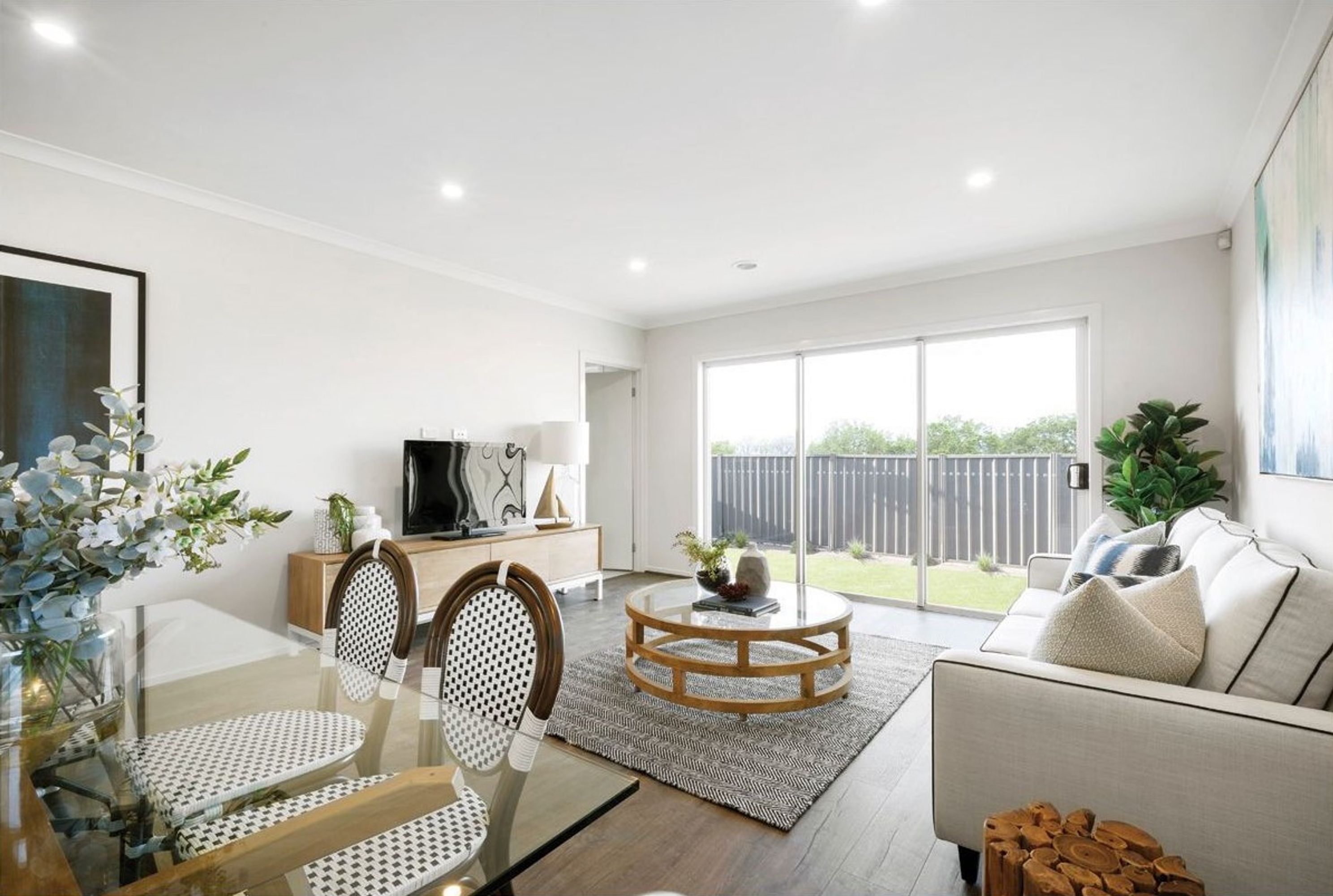 4 SACRAMENTO STREET, Clyde North - Thumbnail 2