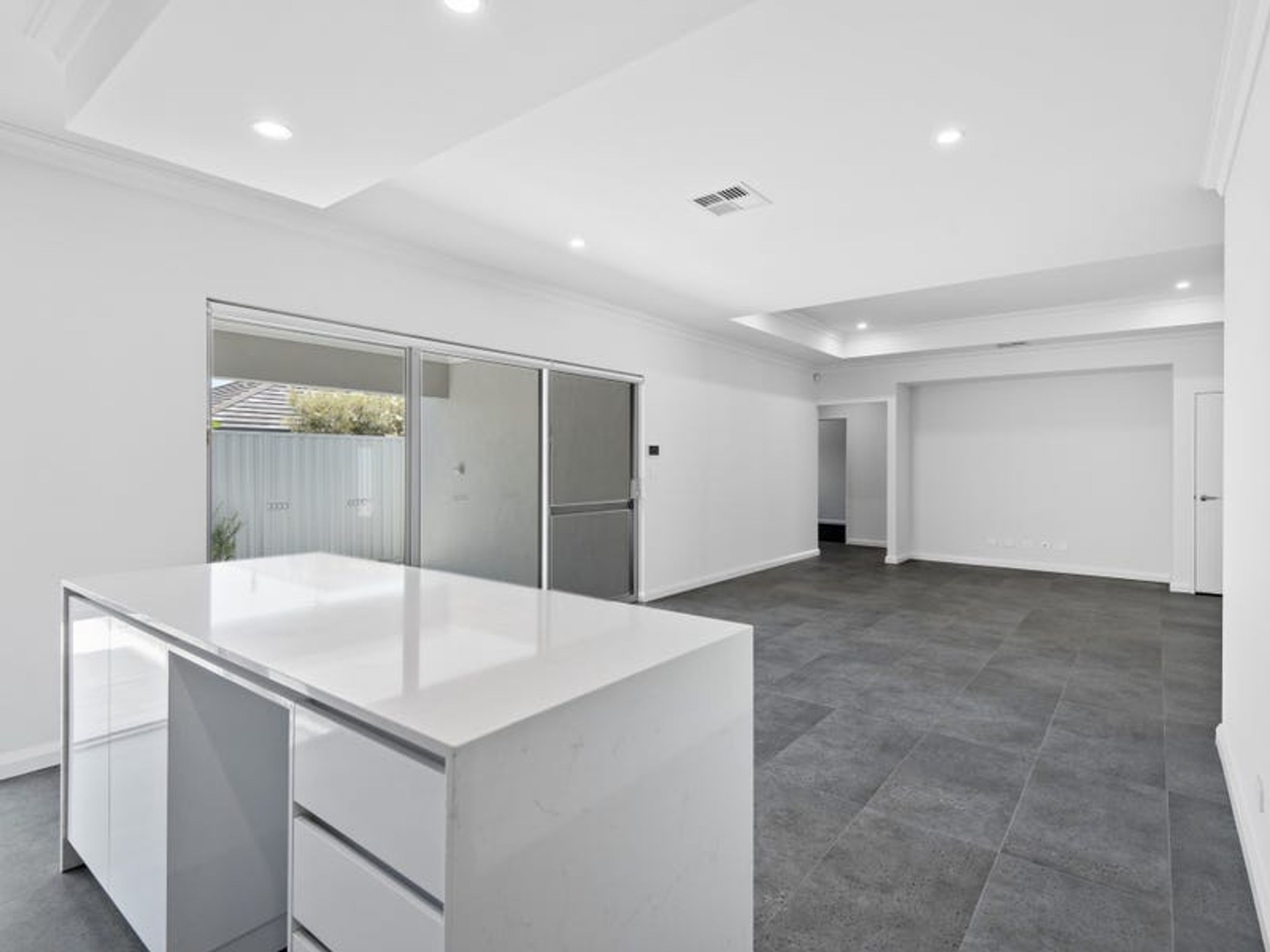 441 Crawford Road, Dianella - Thumbnail 2