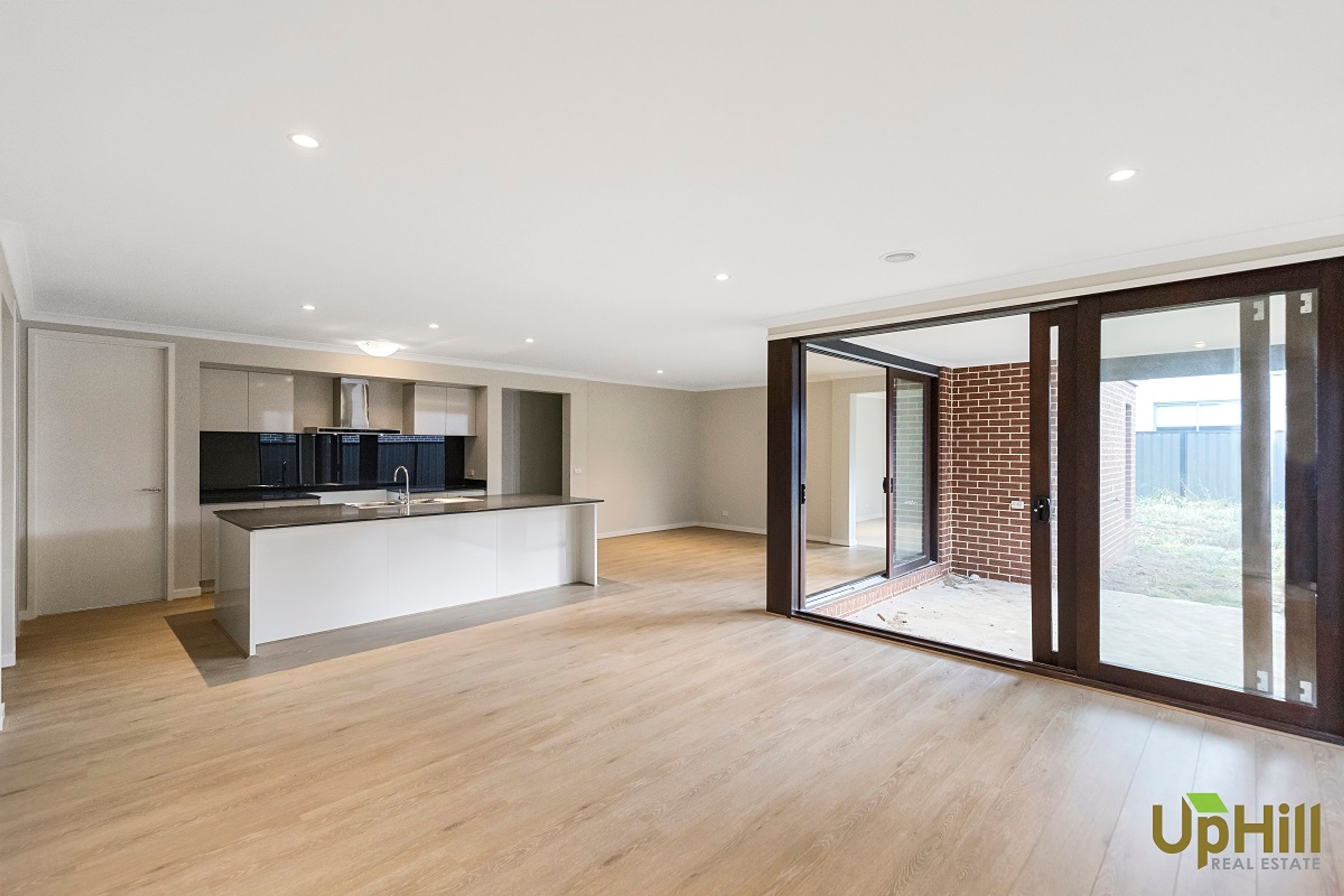 7 Glory Street, Clyde North - Thumbnail 6