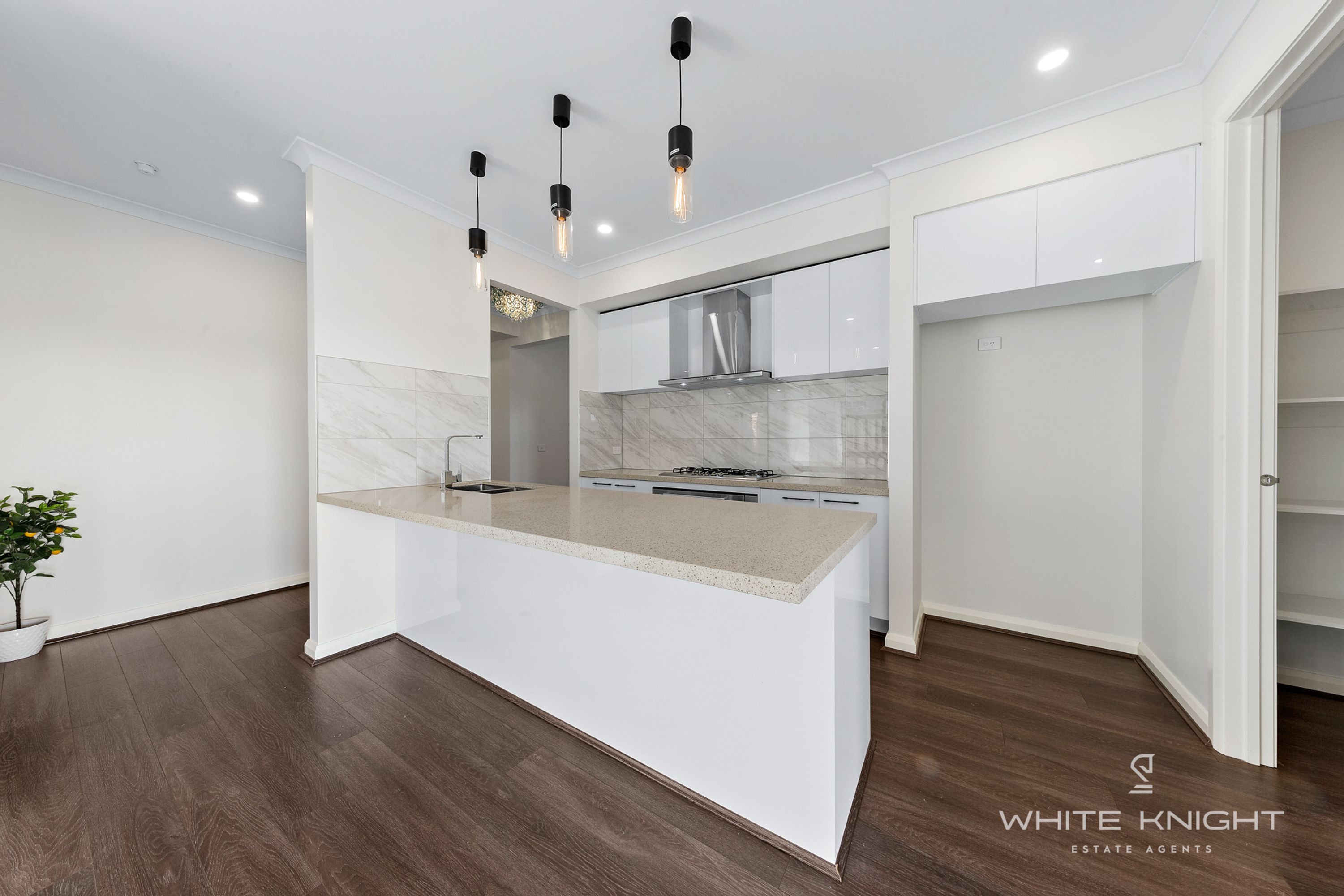 15 Krateron Street, Fraser Rise VIC 3336, Fraser Rise - Thumbnail 4