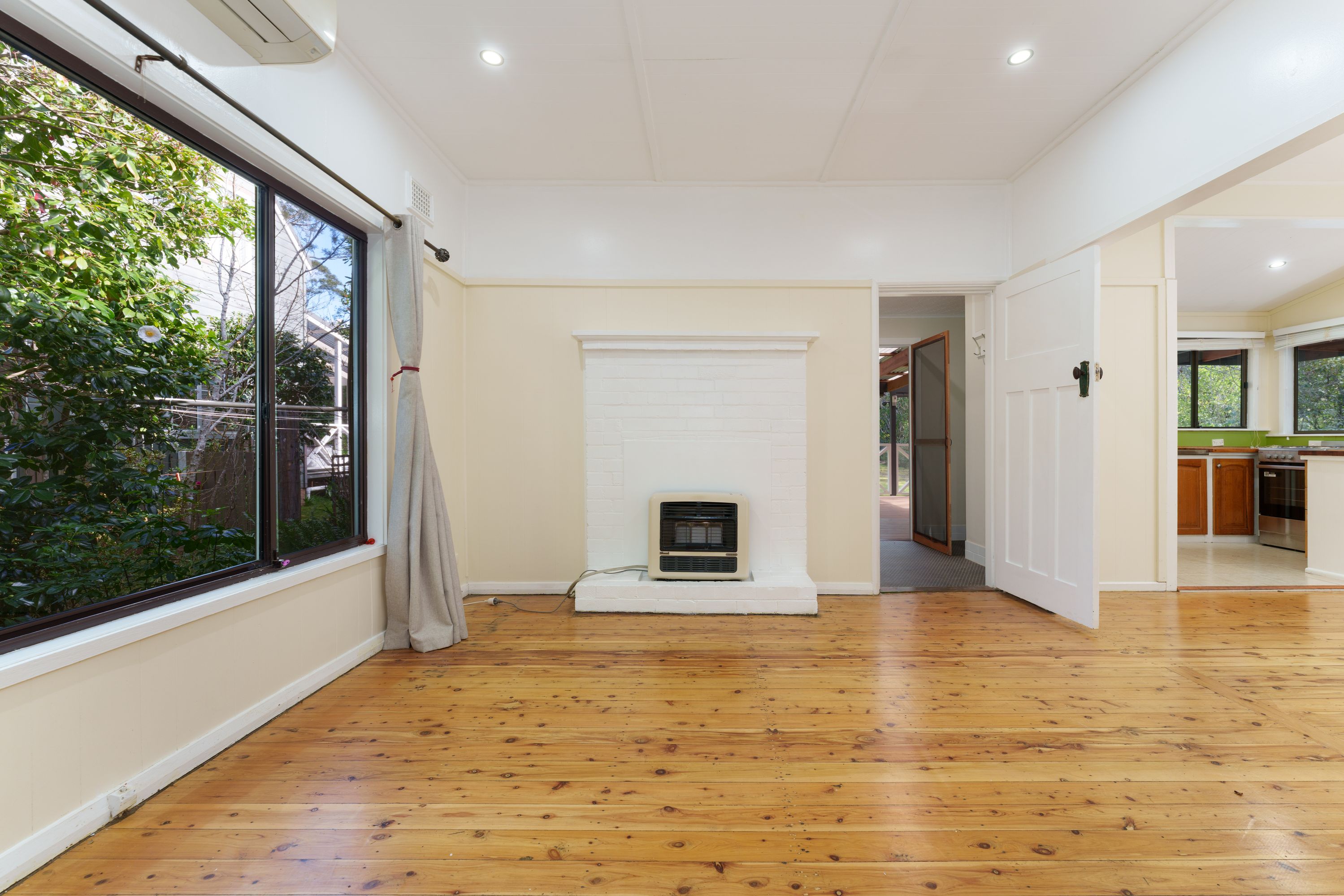 131 Burrawang Street, Katoomba - Thumbnail 3