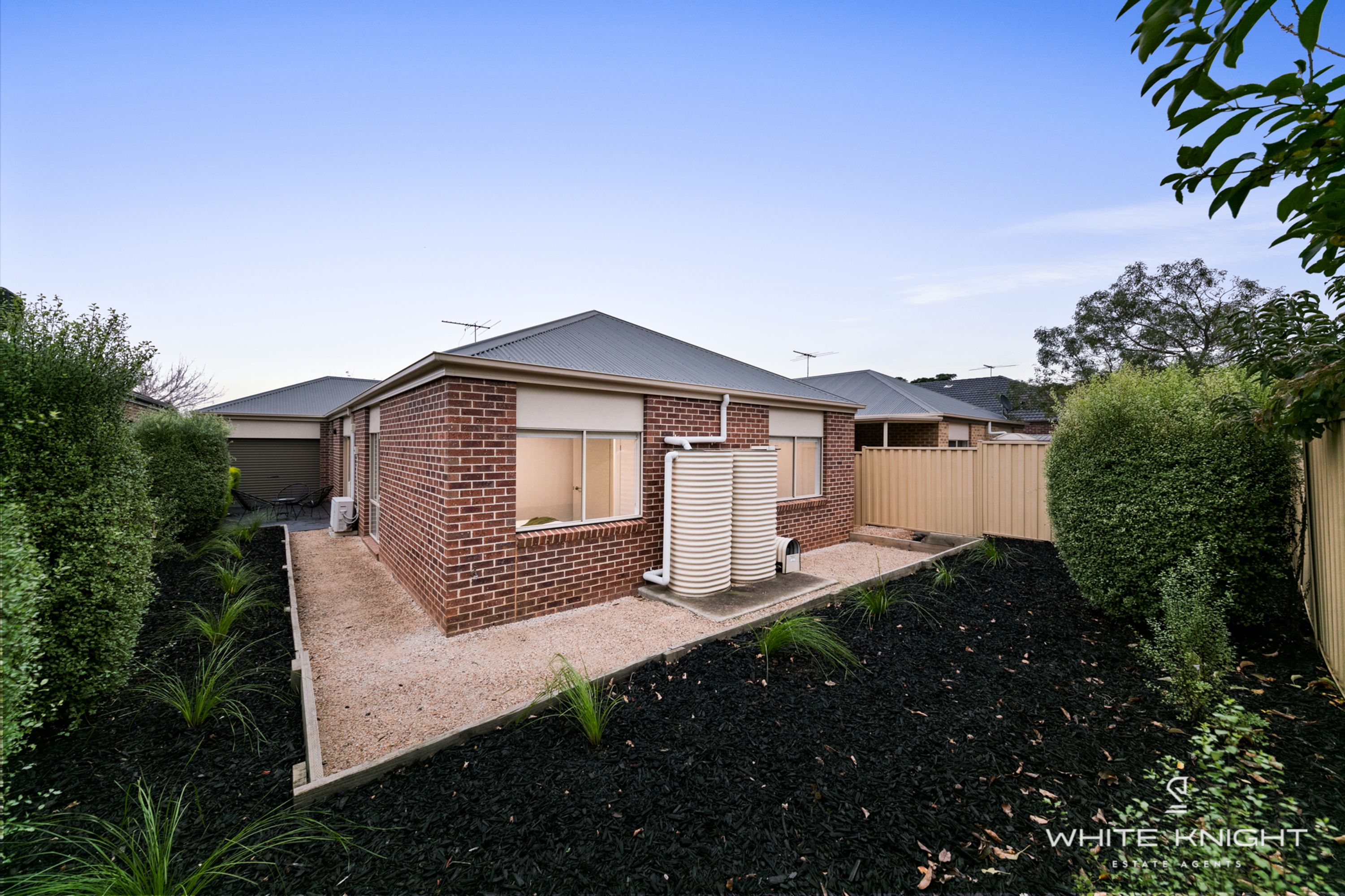 10 Cook Street, Caroline Springs VIC 3023, Caroline Springs - Thumbnail 5