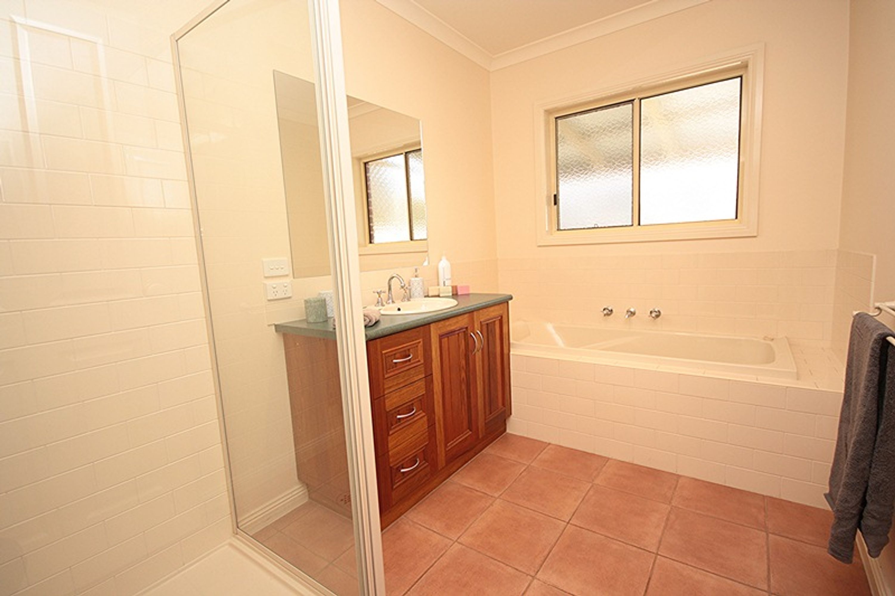 2/9 Barton Drive, Horsham VIC 3400, Horsham - Thumbnail 7