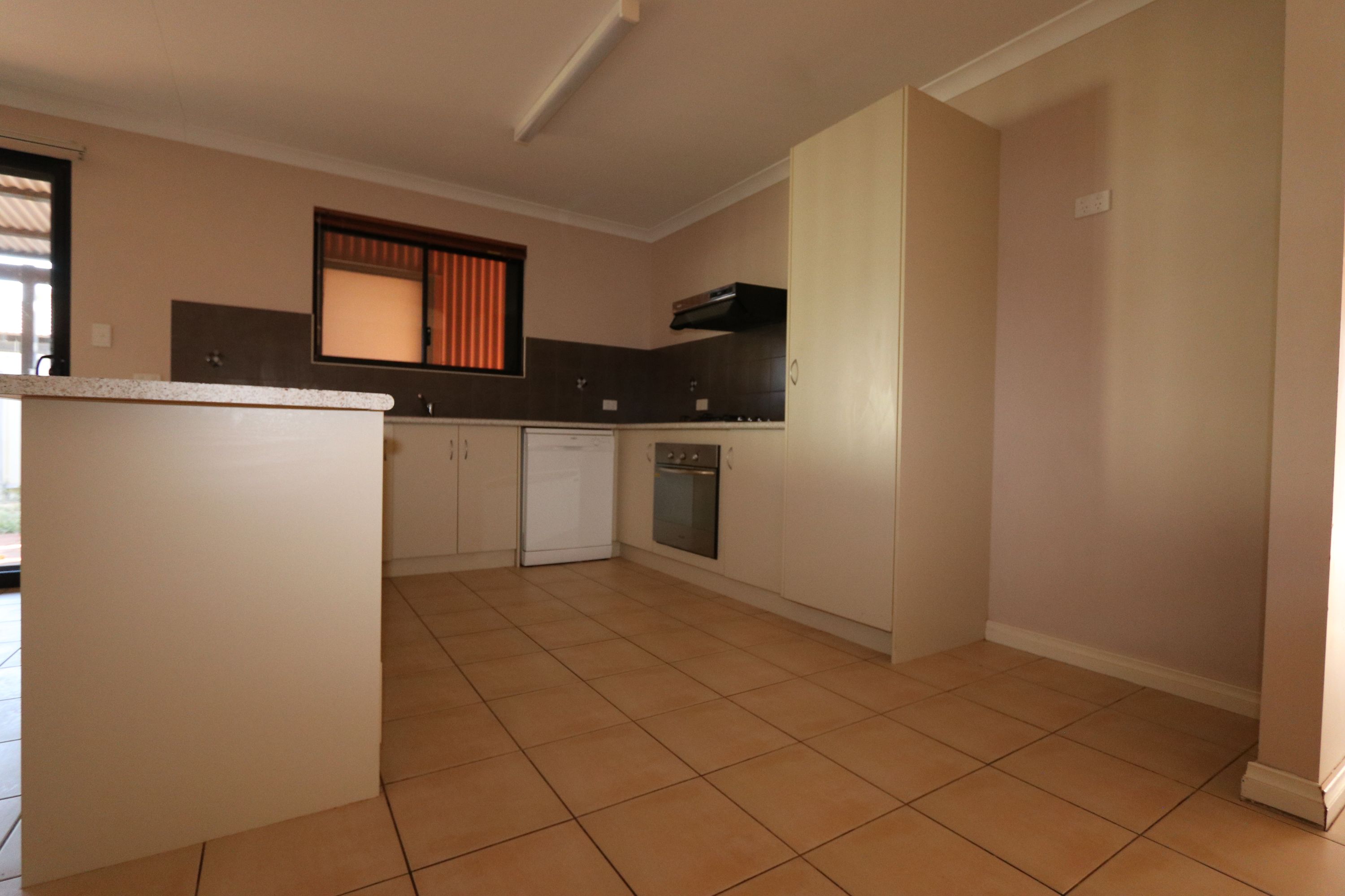 13/4 Reynolds Place, South Hedland, South Hedland - Thumbnail 5