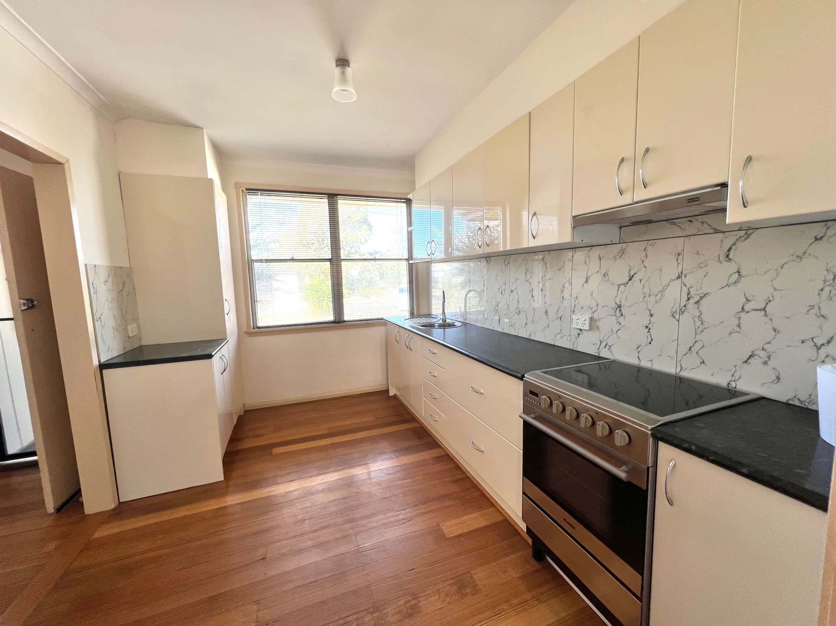 35 Albert Street, Horsham VIC 3400, Horsham - Thumbnail 3