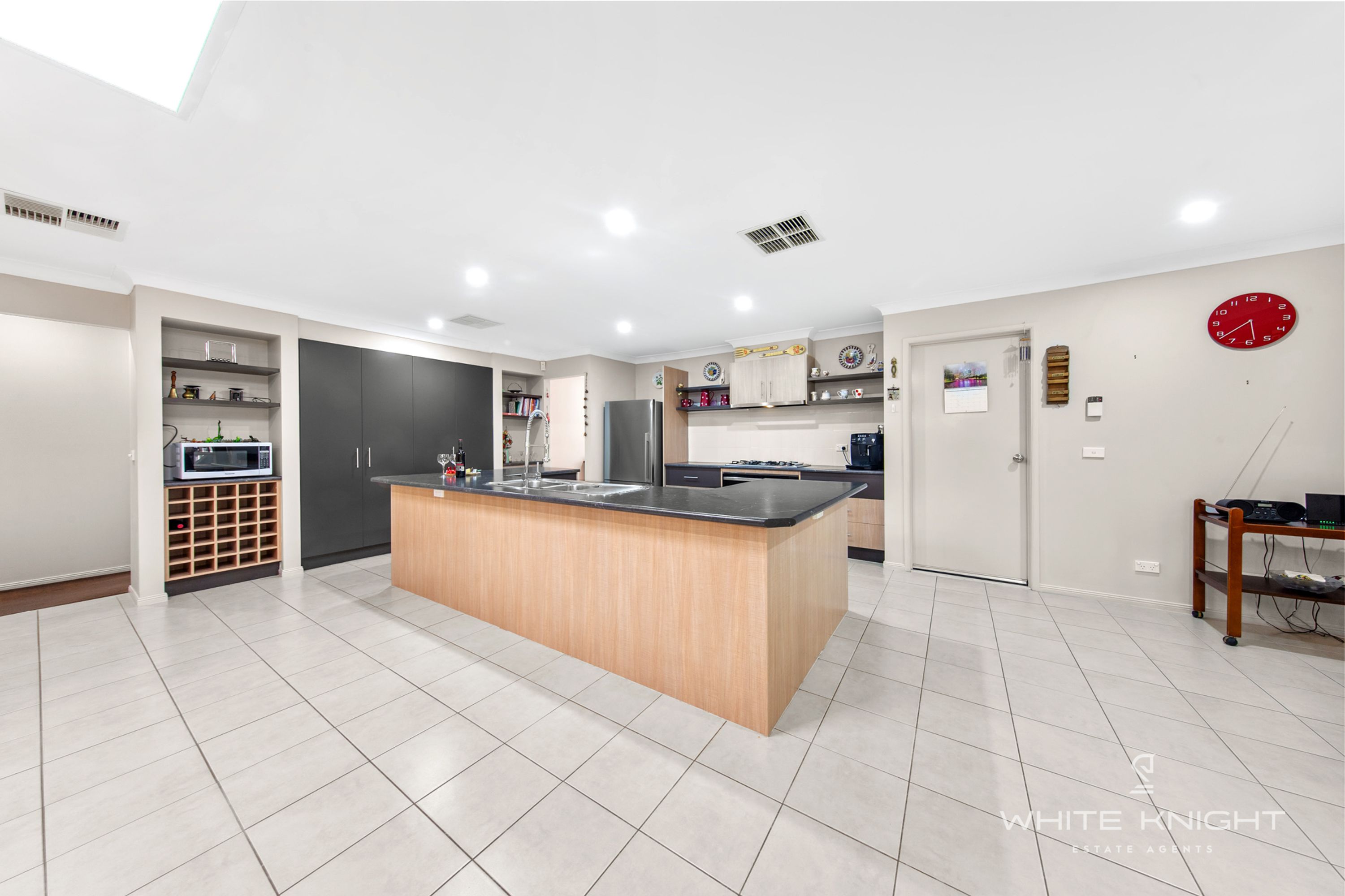 12 Winterton Court, Burnside Heights VIC 3023, Burnside Heights - Thumbnail 5