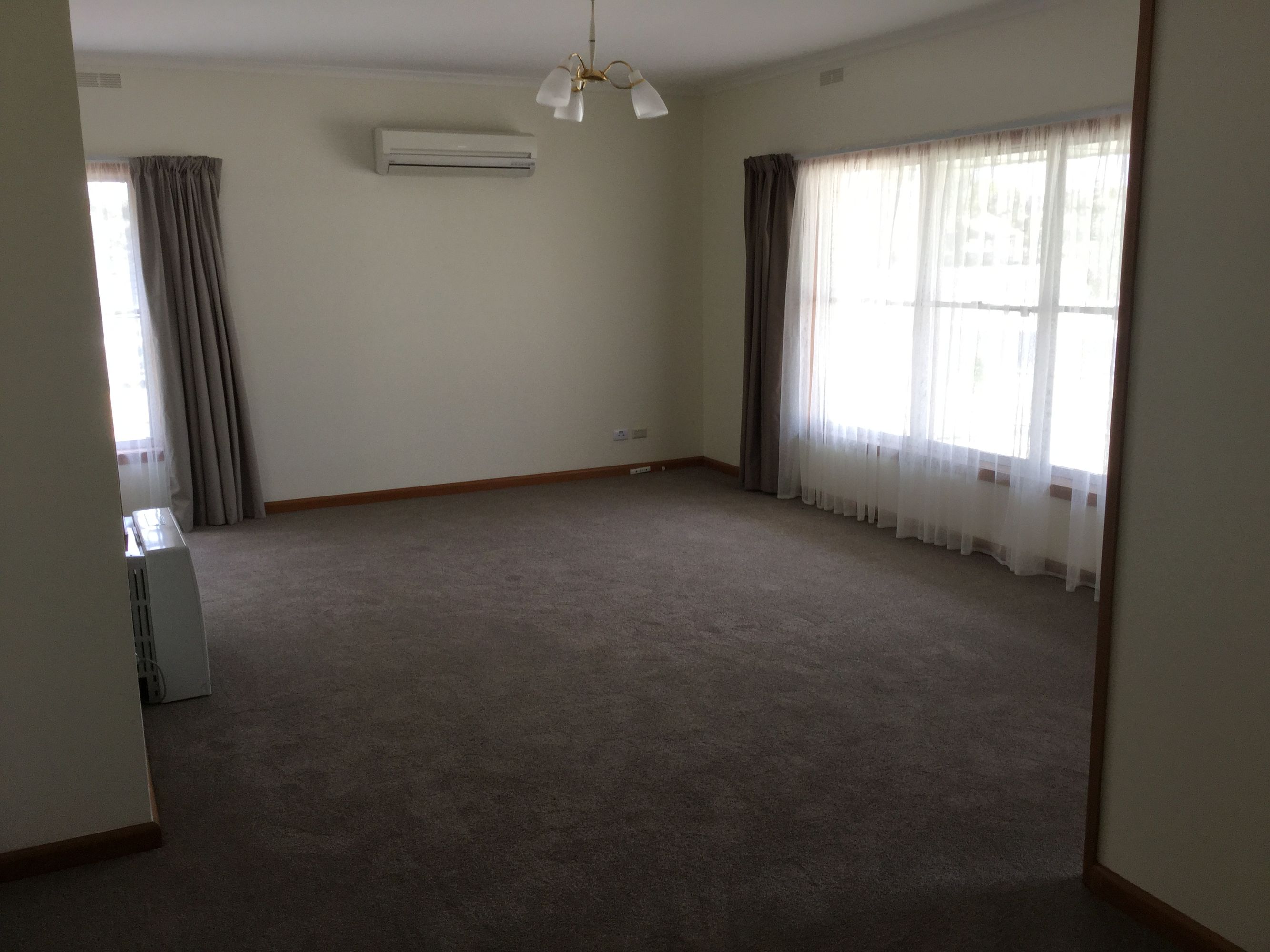 5 Laurel Street, Horsham VIC 3400, Horsham - Thumbnail 3