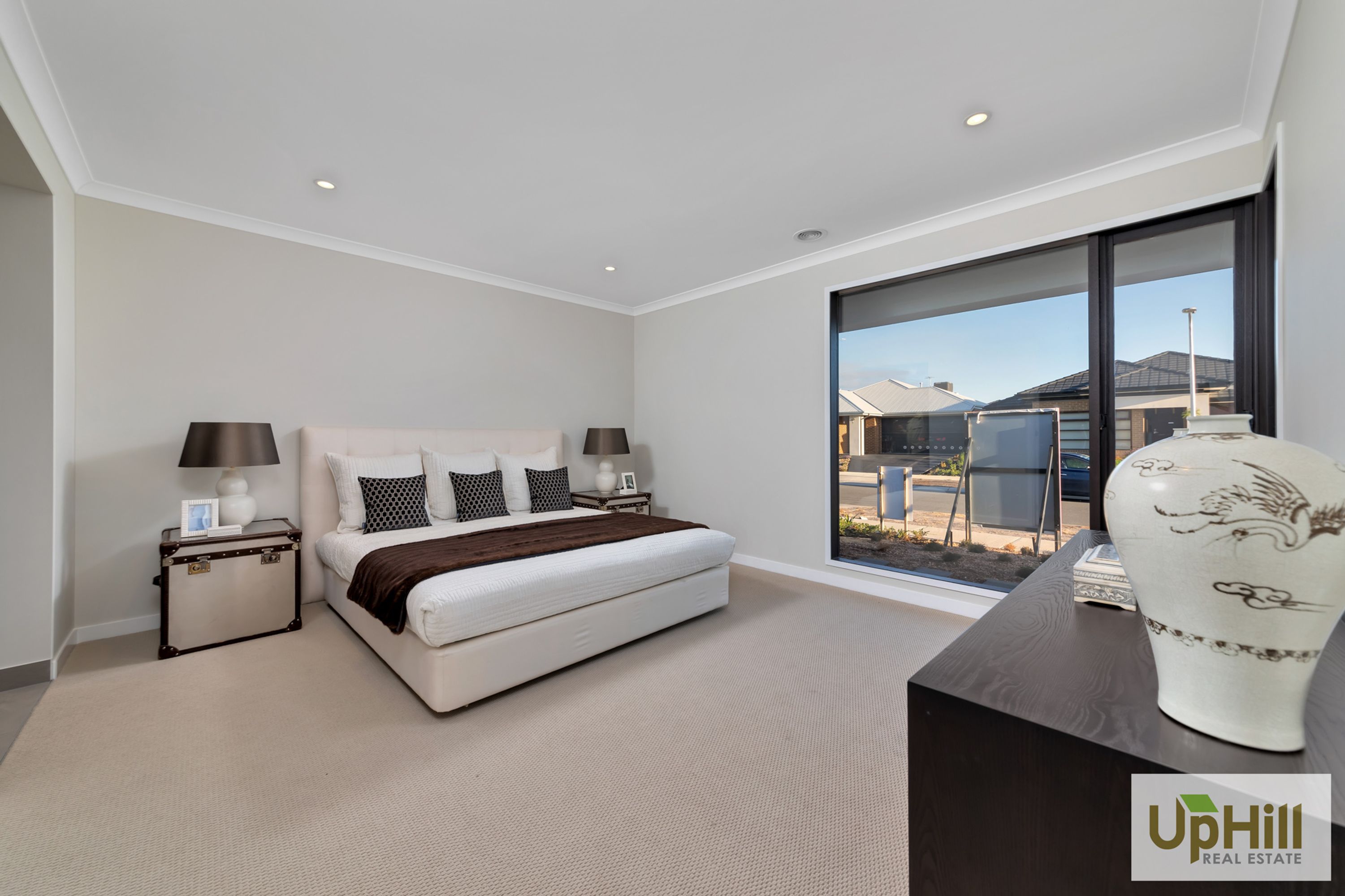 15 Keighery Drive, Clyde North - Thumbnail 2