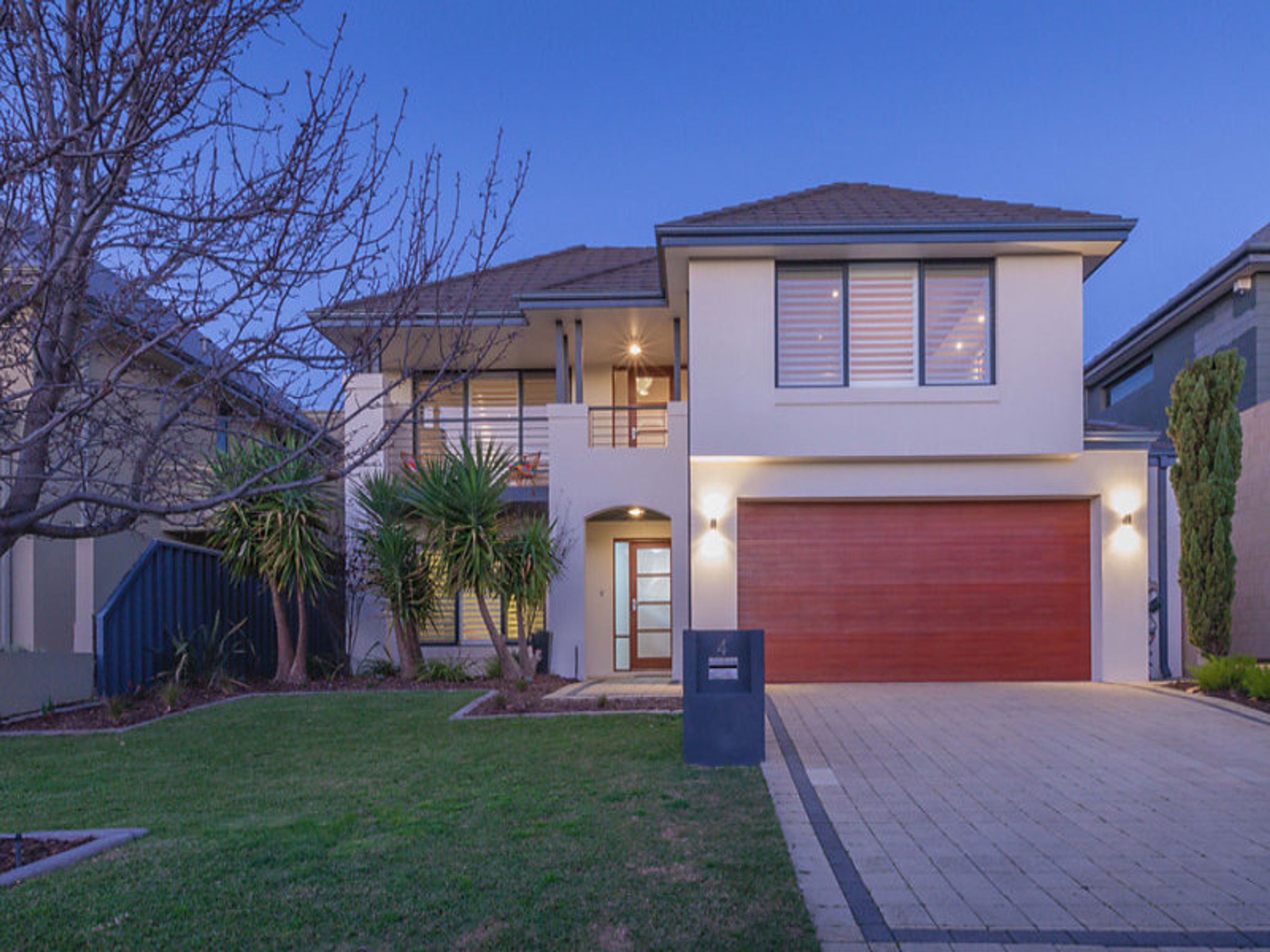4 Locarno Close, Stirling - Thumbnail 2