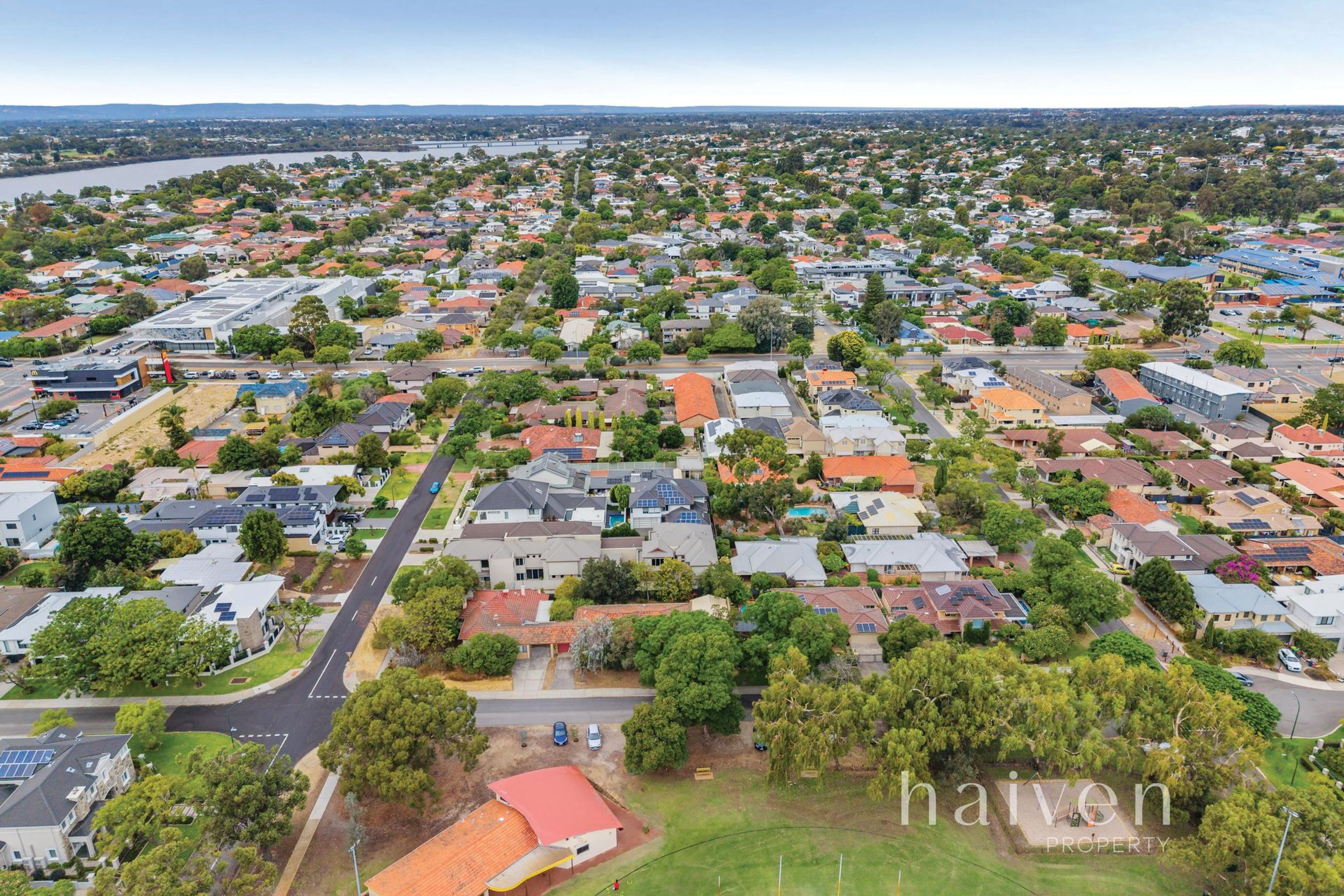 19D Macrae Road, Applecross - Thumbnail 4