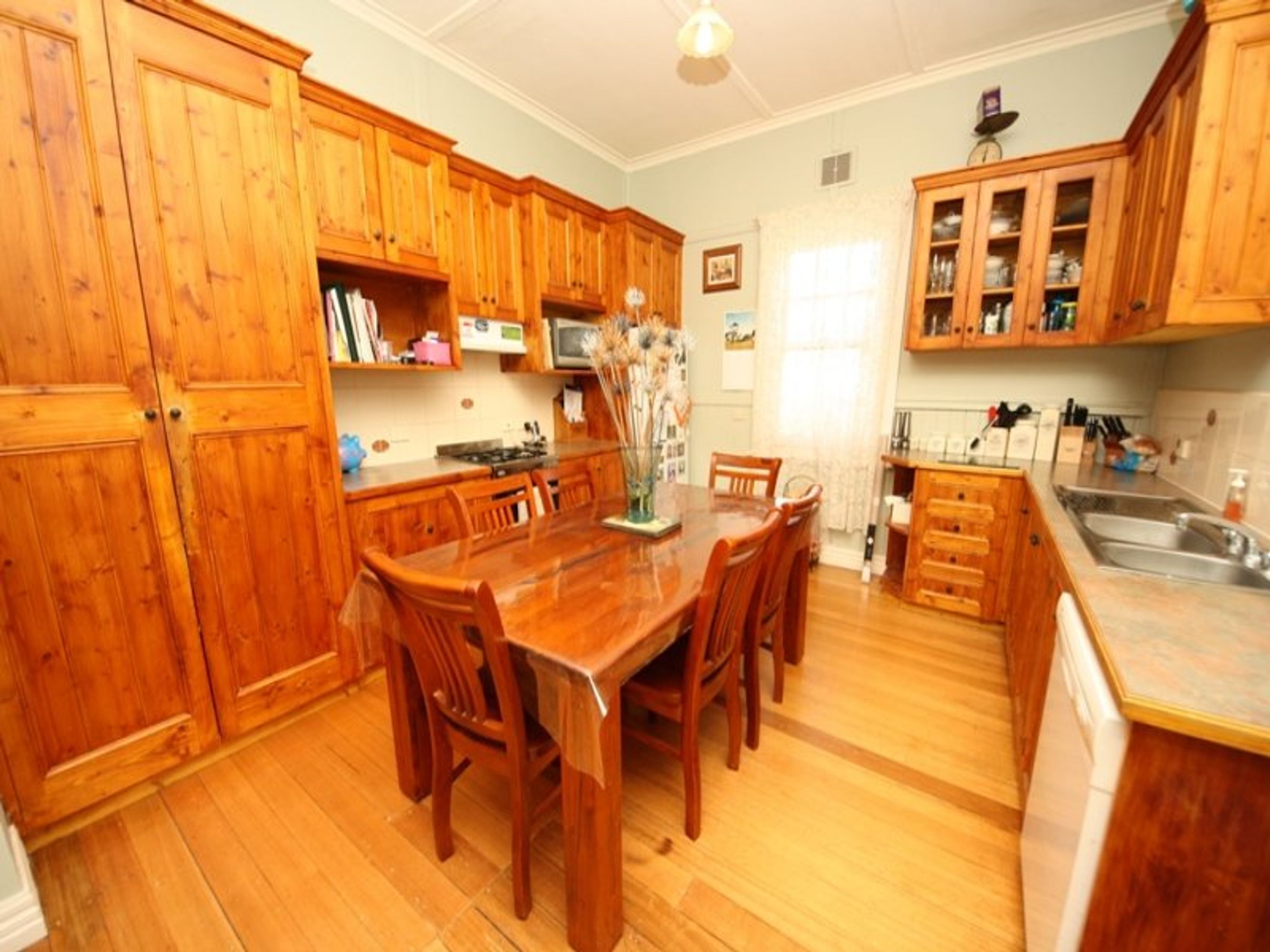 53 Frederick Street, Horsham VIC 3400, Horsham - Thumbnail 2