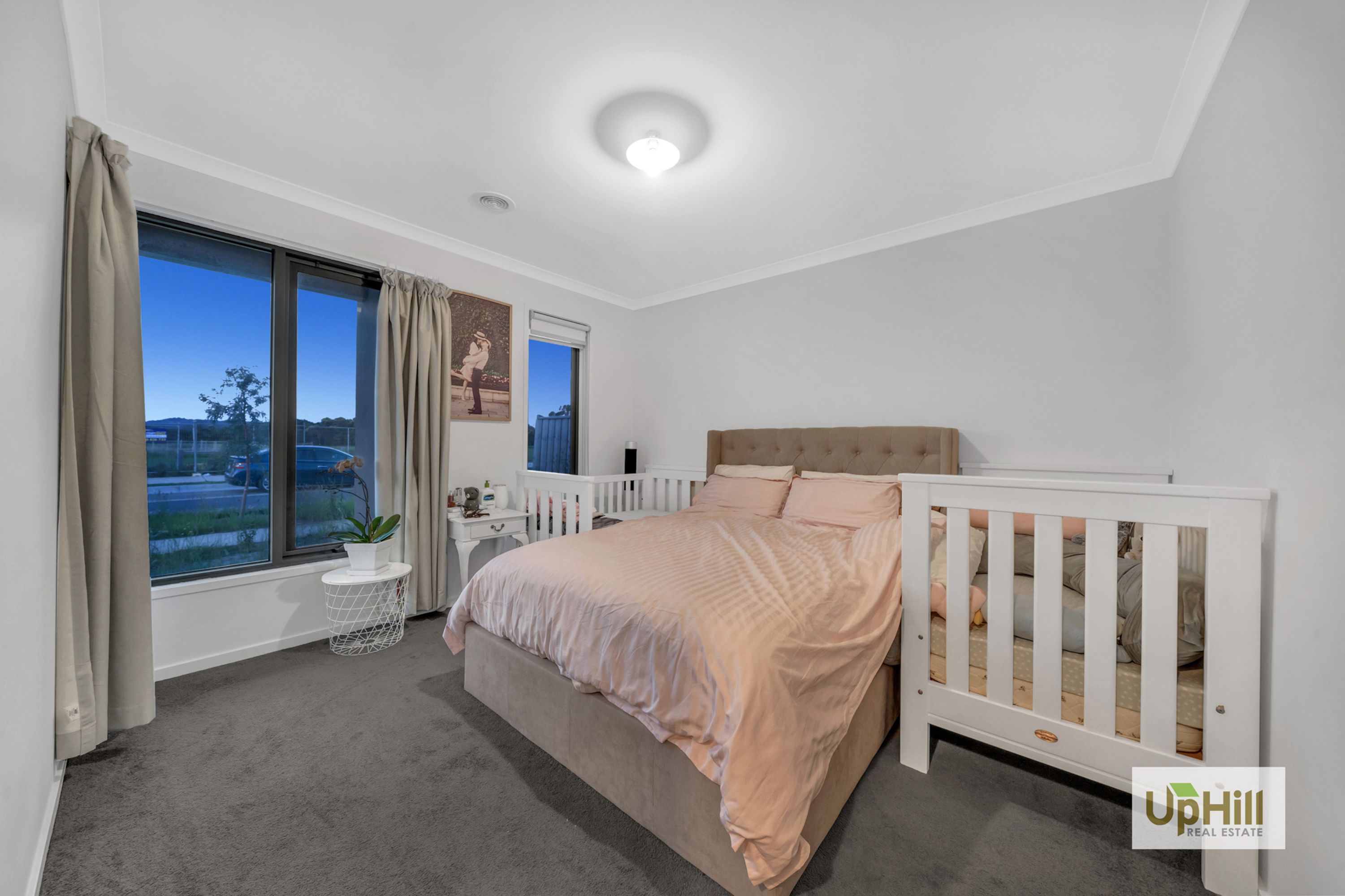 44 Mapleshade Avenue, Clyde North - Thumbnail 3