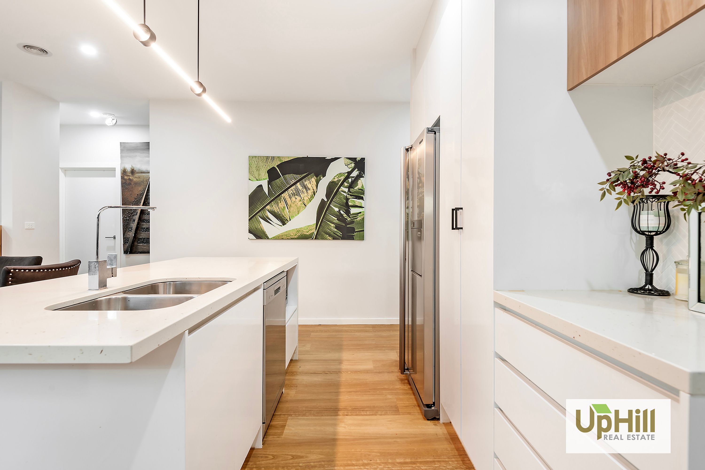 19 Merlot Way, Clyde North - Thumbnail 5