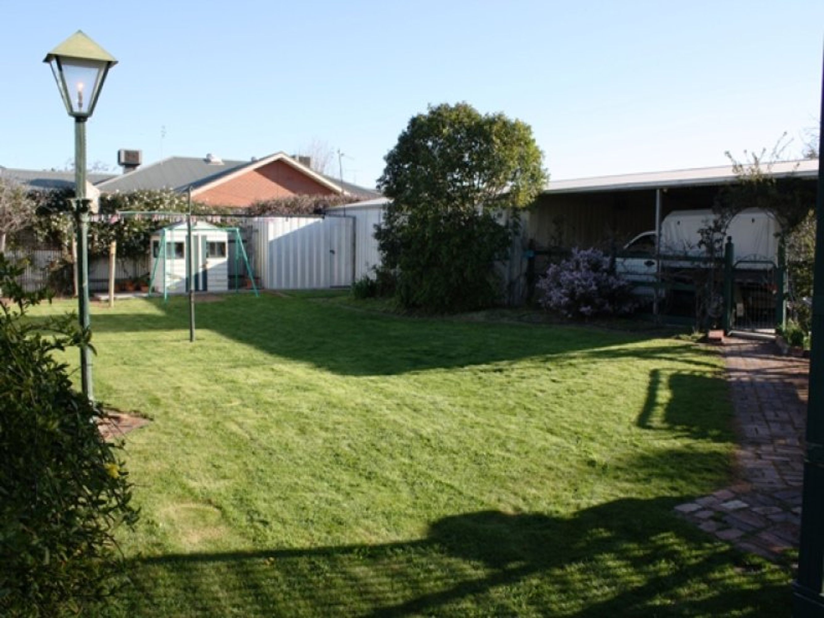 30 Searle Street, Horsham VIC 3400, Horsham - Thumbnail 2