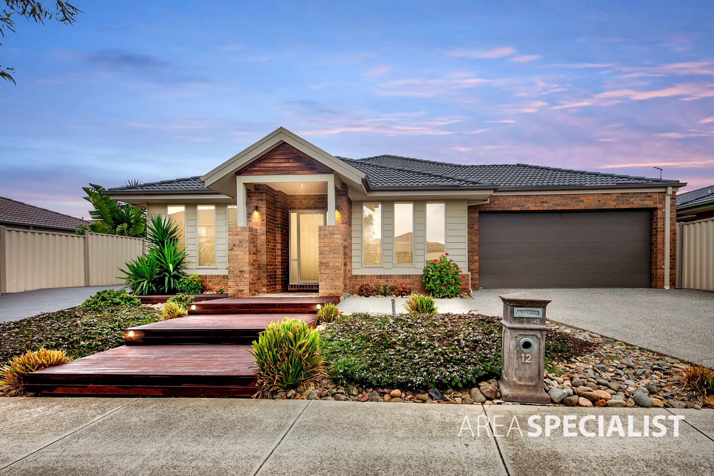 12 Jim Clay Avenue, Cairnlea VIC 3023, Cairnlea - Thumbnail 2