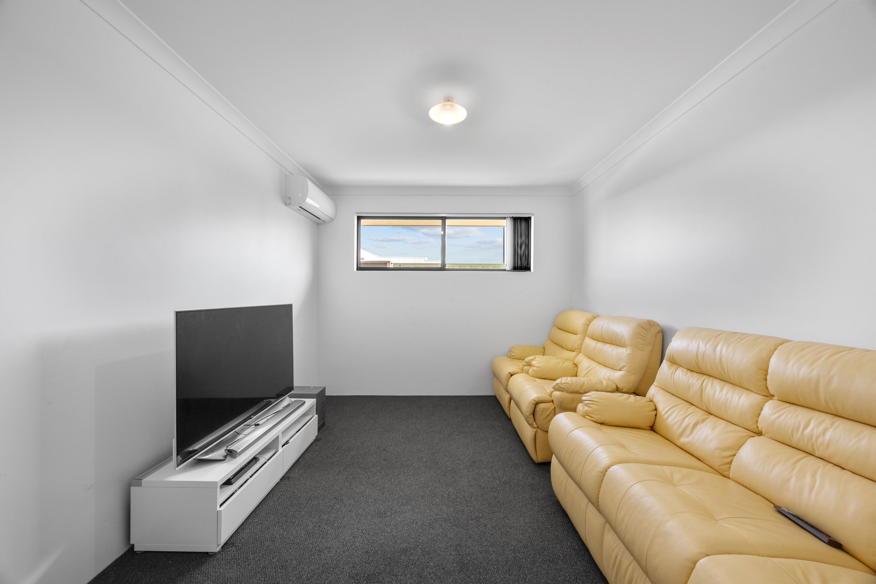 20 Stonecrop Crescent, Henley Brook - Thumbnail 6