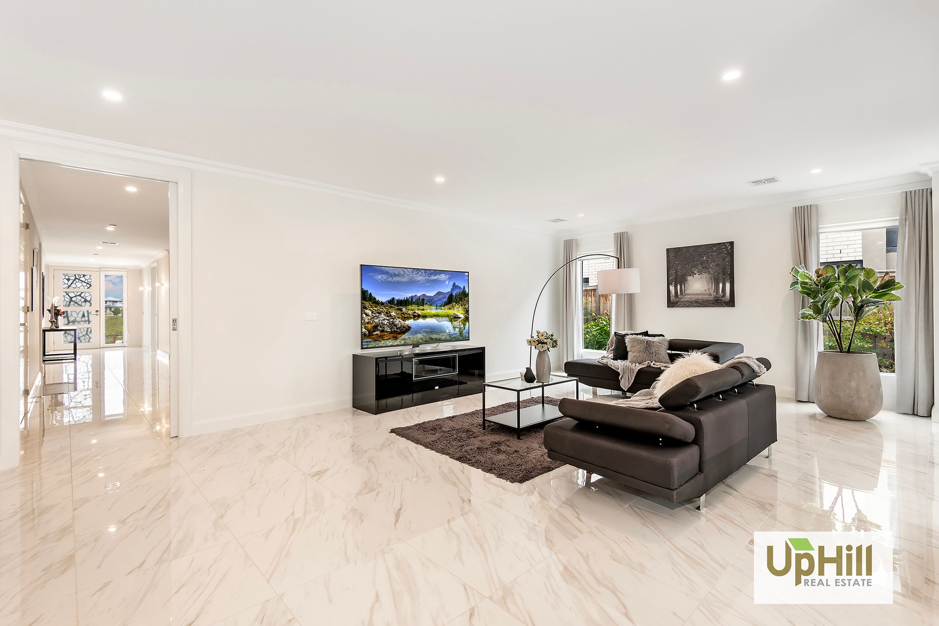 46 Salamanca Drive, Clyde North - Thumbnail 8