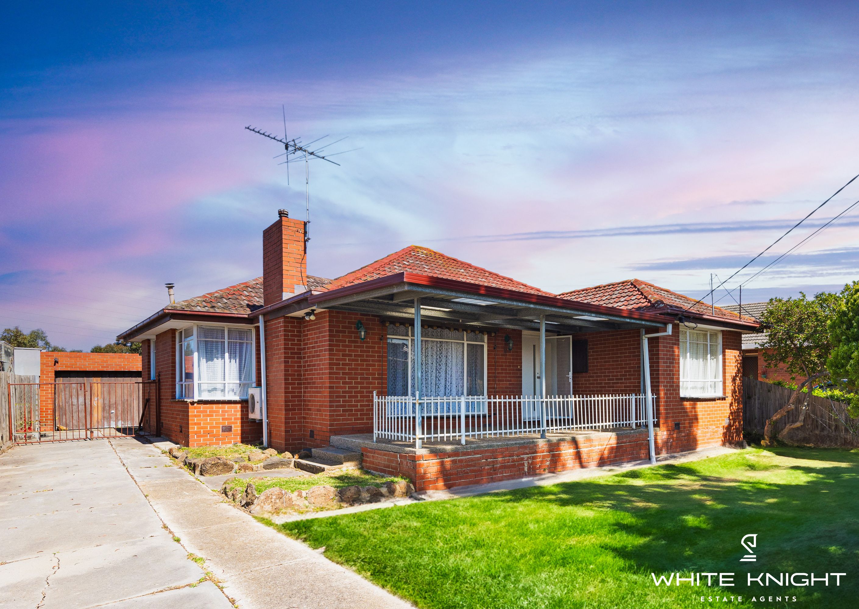 13 Yarmouth Avenue, St Albans VIC 3021, St Albans - Thumbnail 2