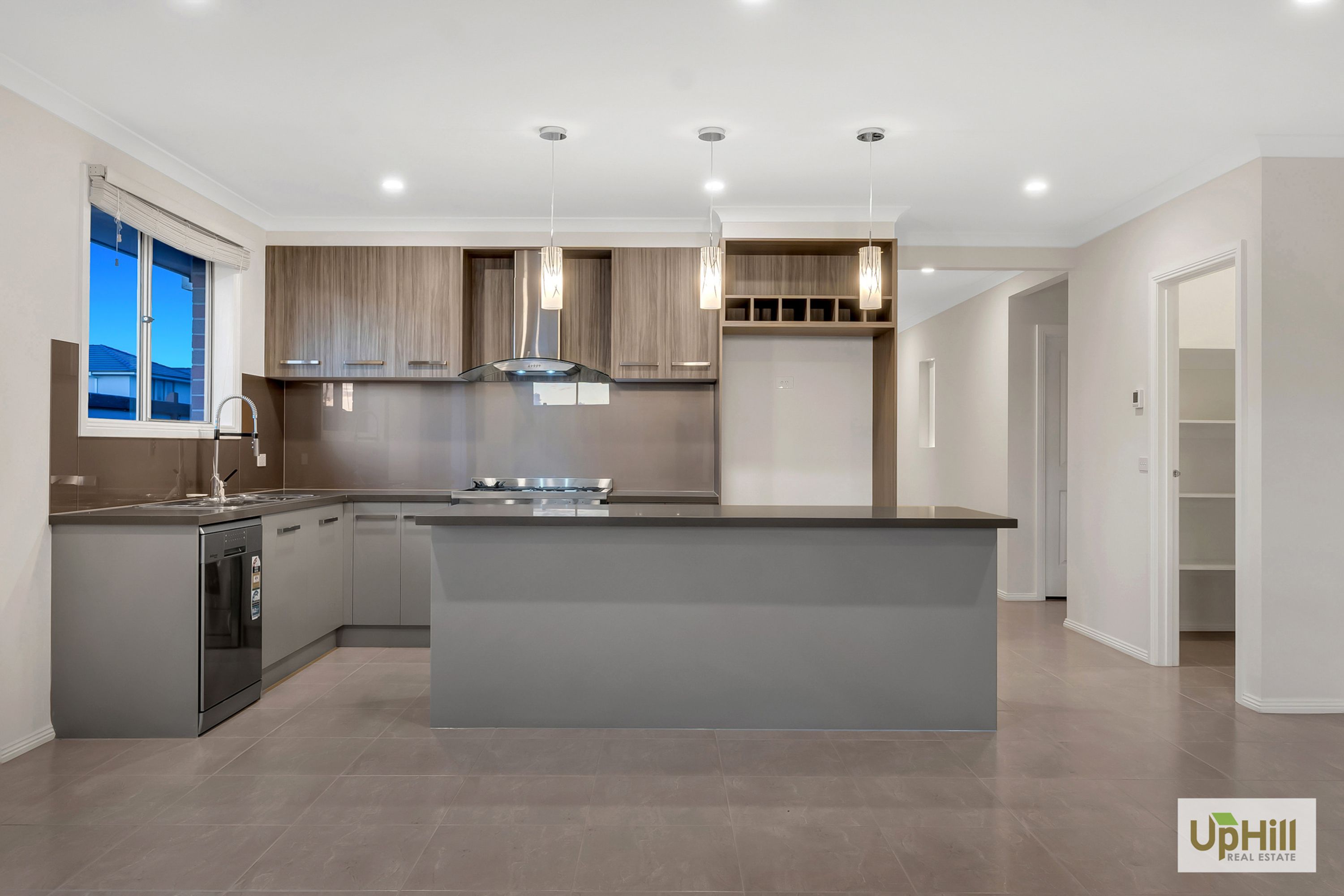 14 MYRTLEFORD AVENUE, Clyde - Thumbnail 6