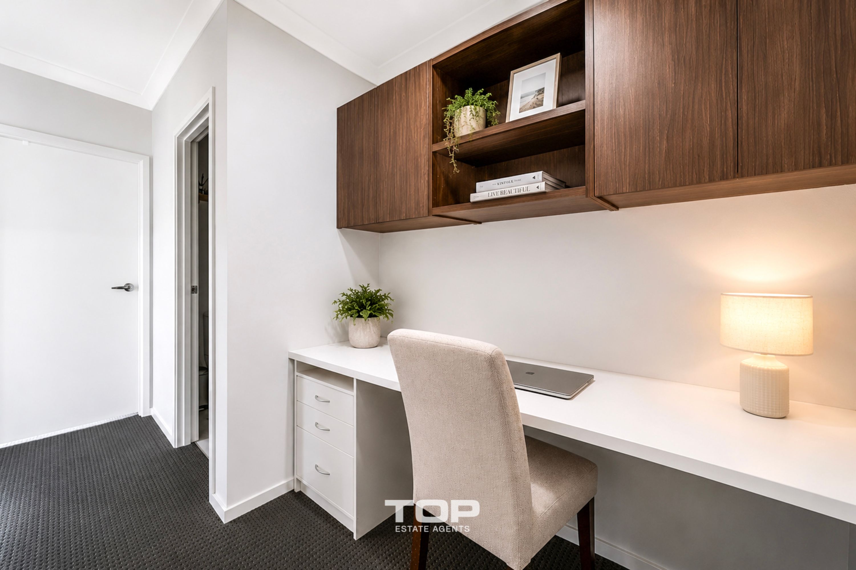 9 Seahawk Crescent, Clyde North - Thumbnail 7