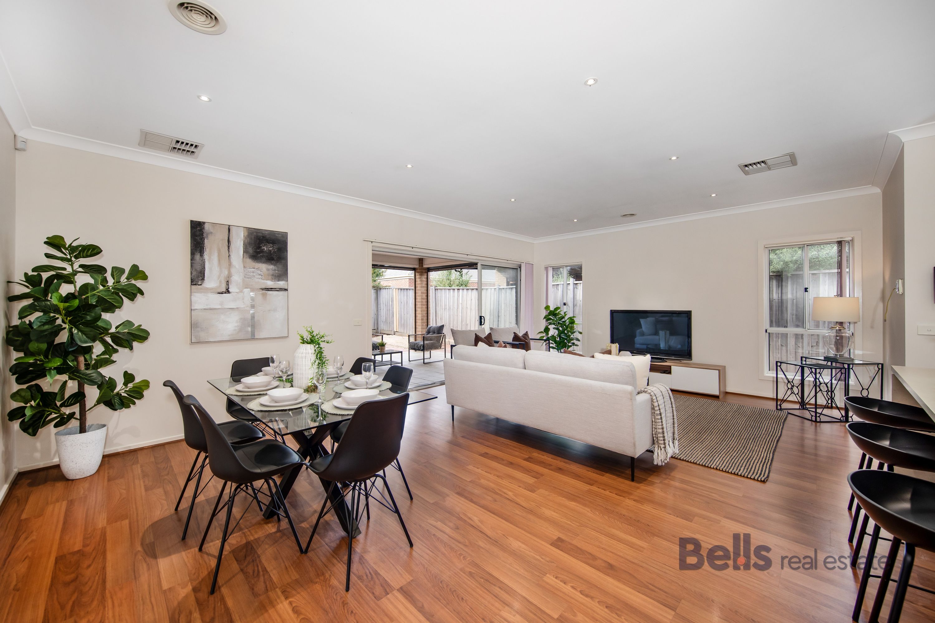 99 Foleys Road, Deer Park - Thumbnail 4