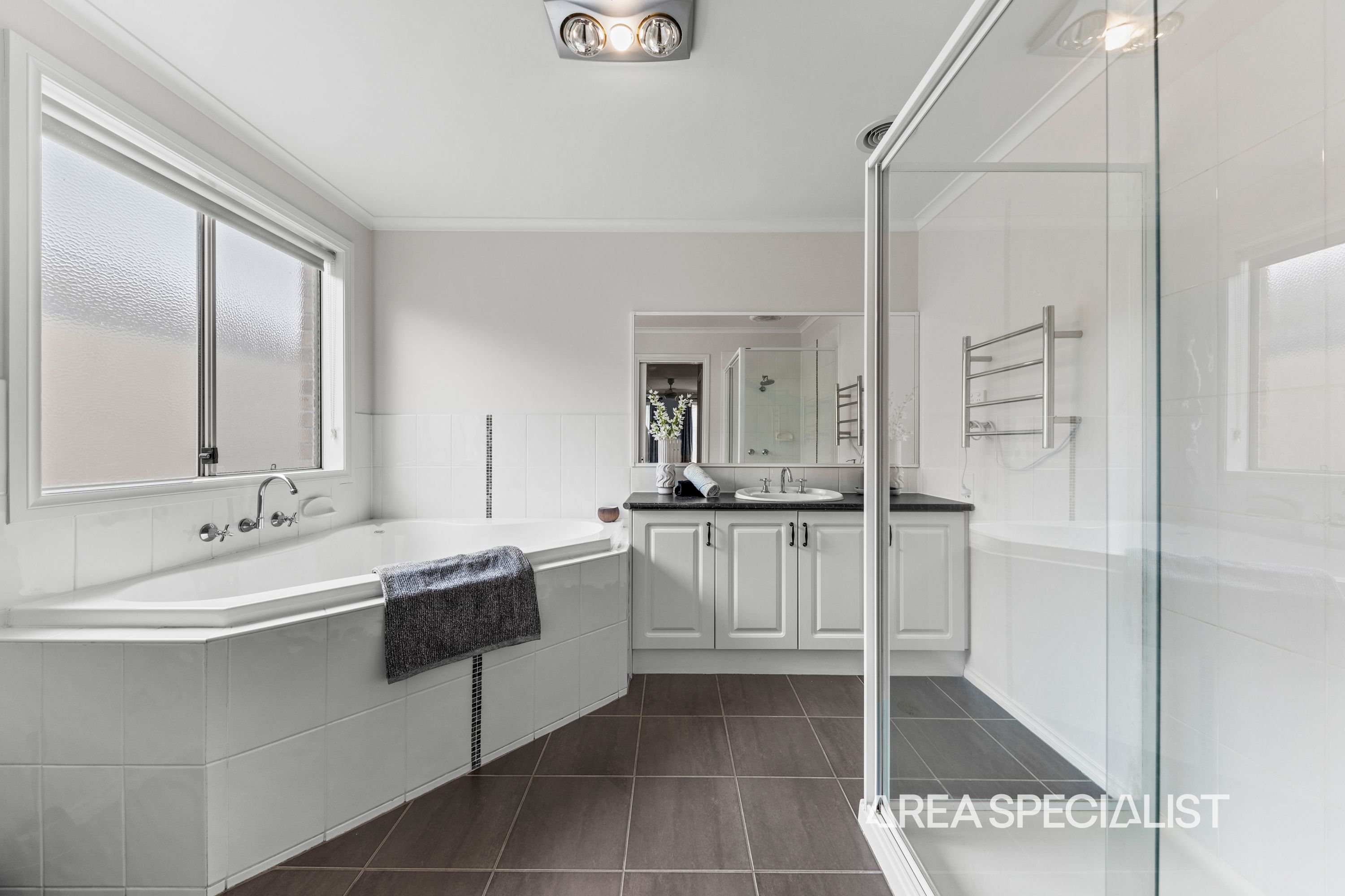 6 Bellairs Place, Koo Wee Rup - Thumbnail 4