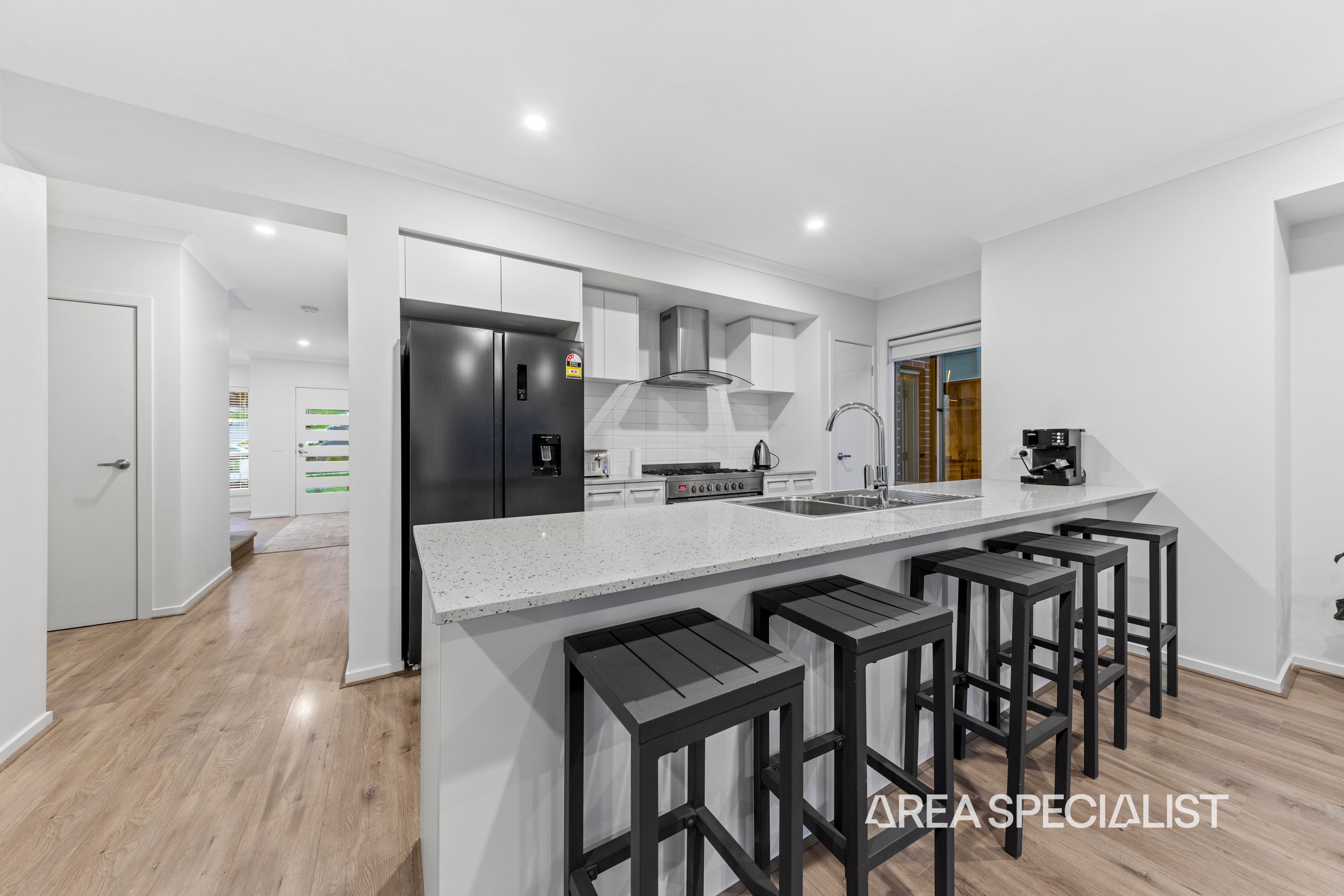 2 Teressa Way, Pakenham - Thumbnail 4