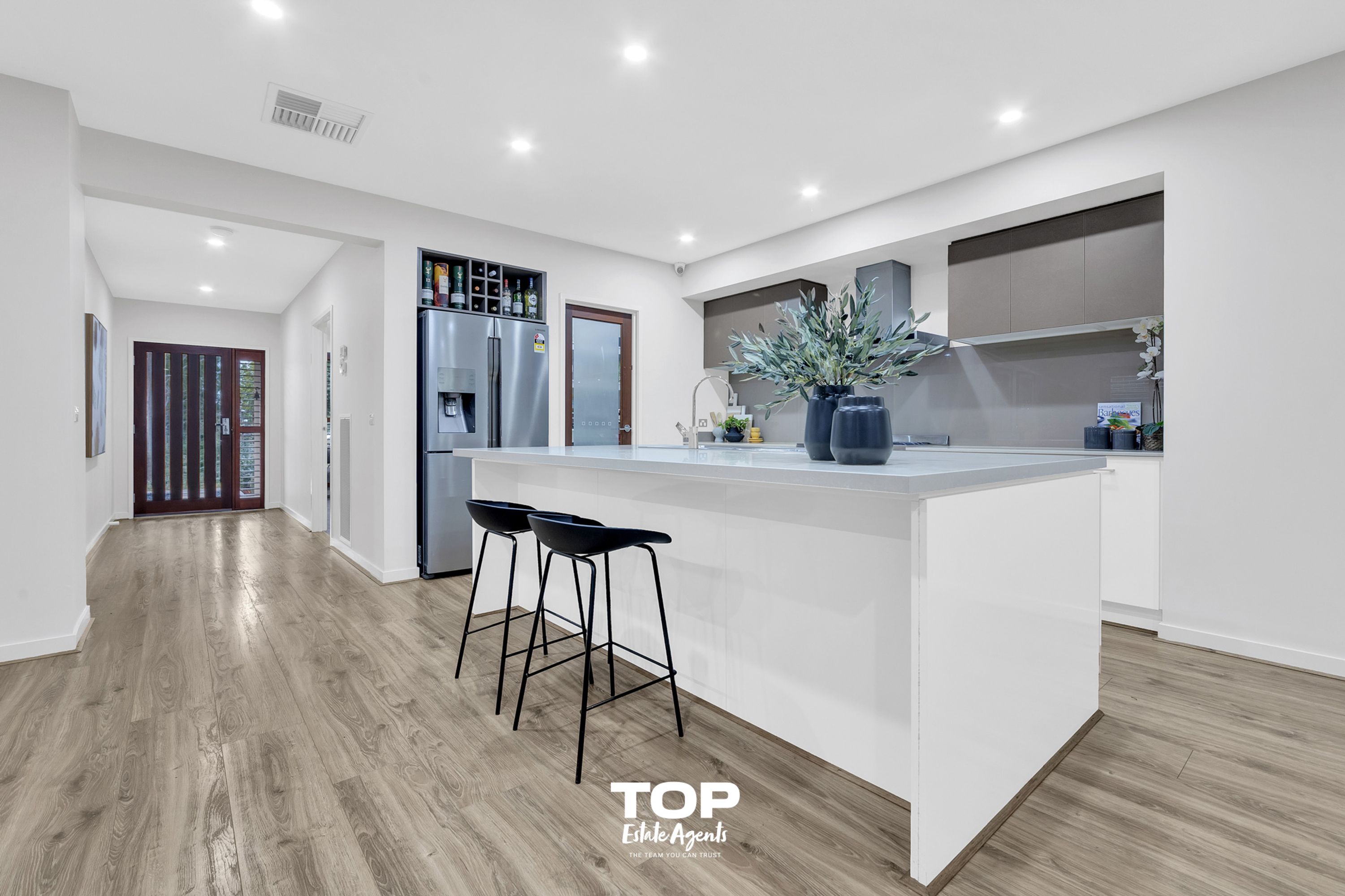 34 Glenrose Boulevard, Clyde North - Thumbnail 7