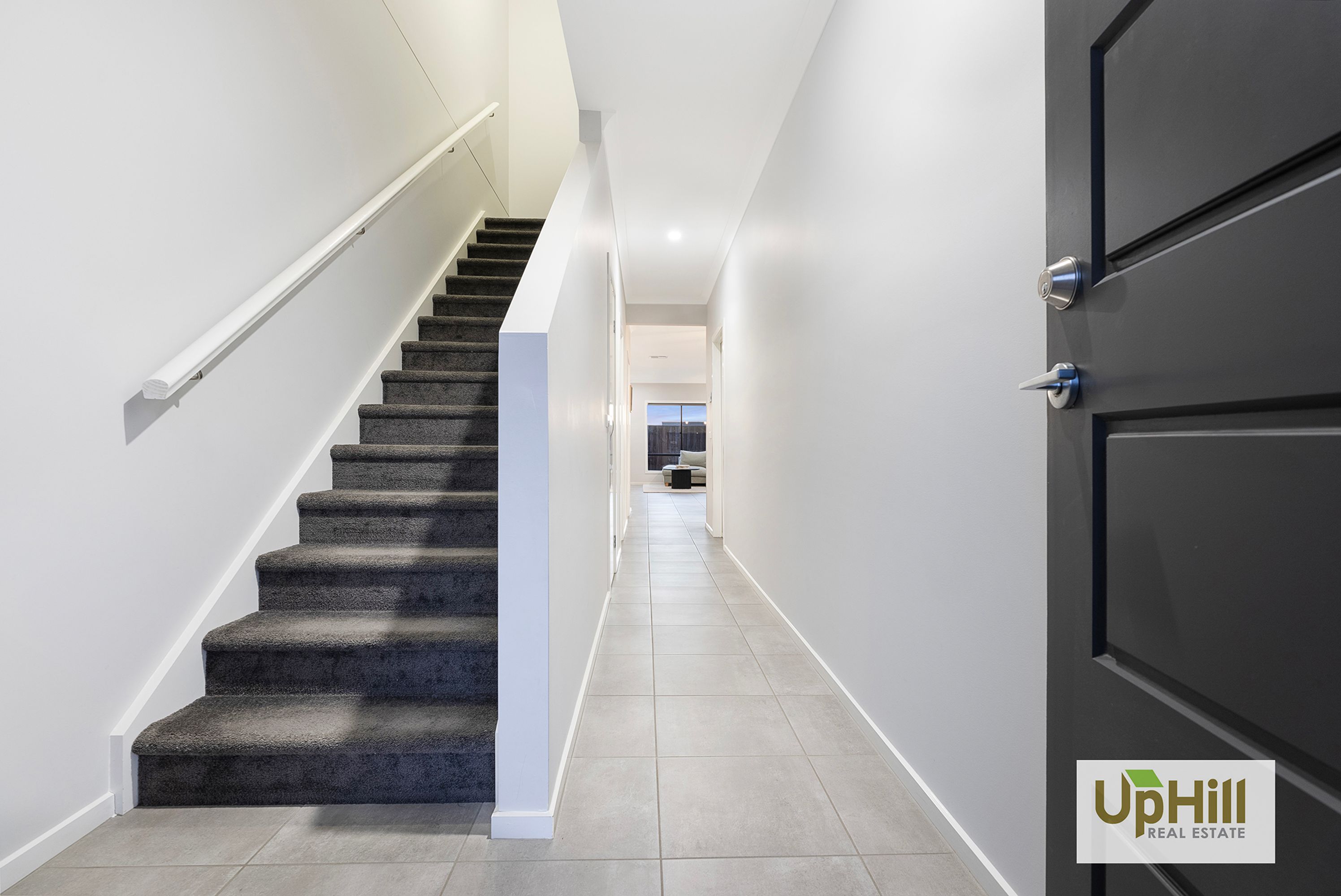 103 Picnic Avenue, Clyde North - Thumbnail 2