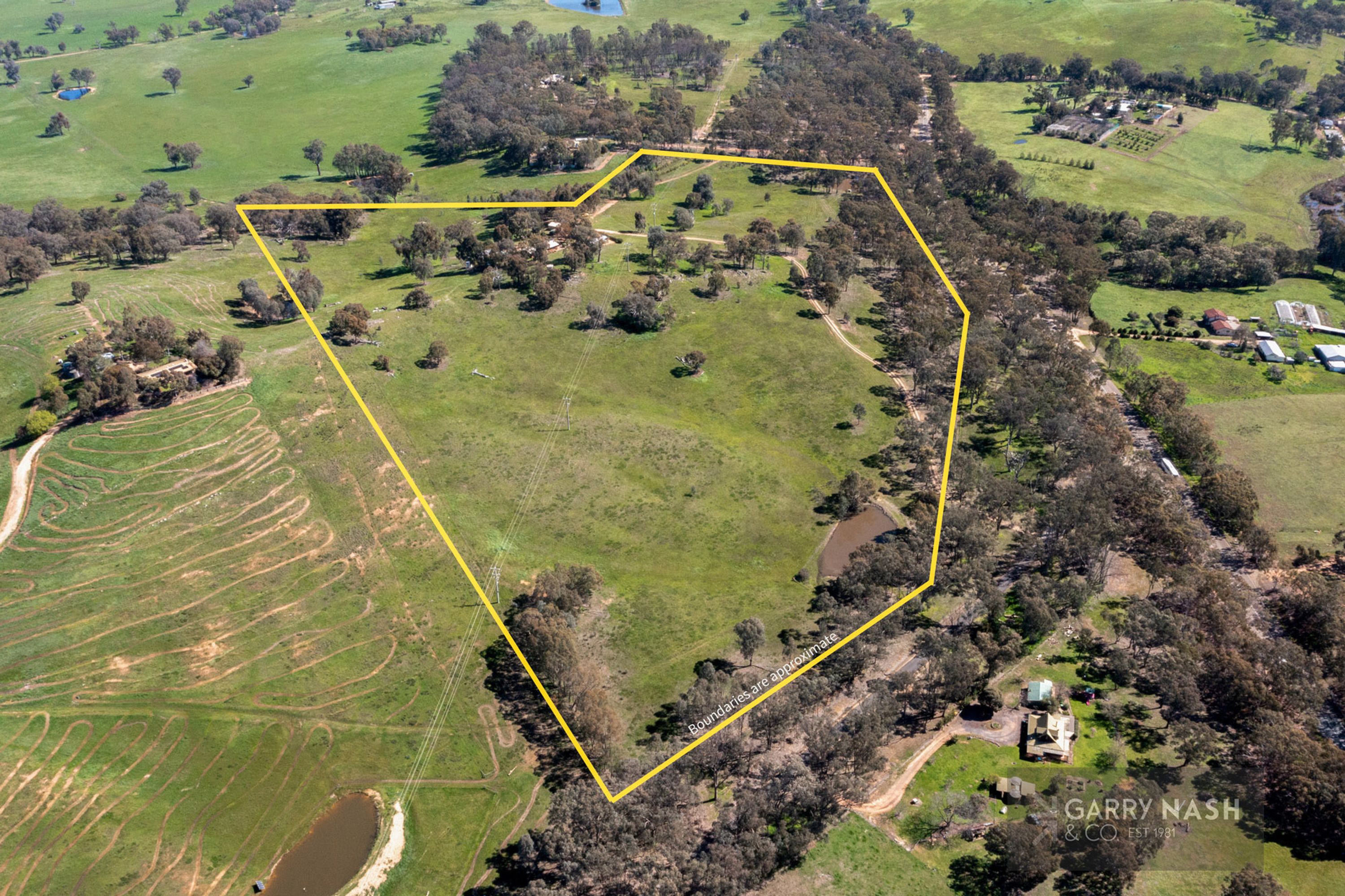 8 Illawong Road, markwood, Markwood - Image 1