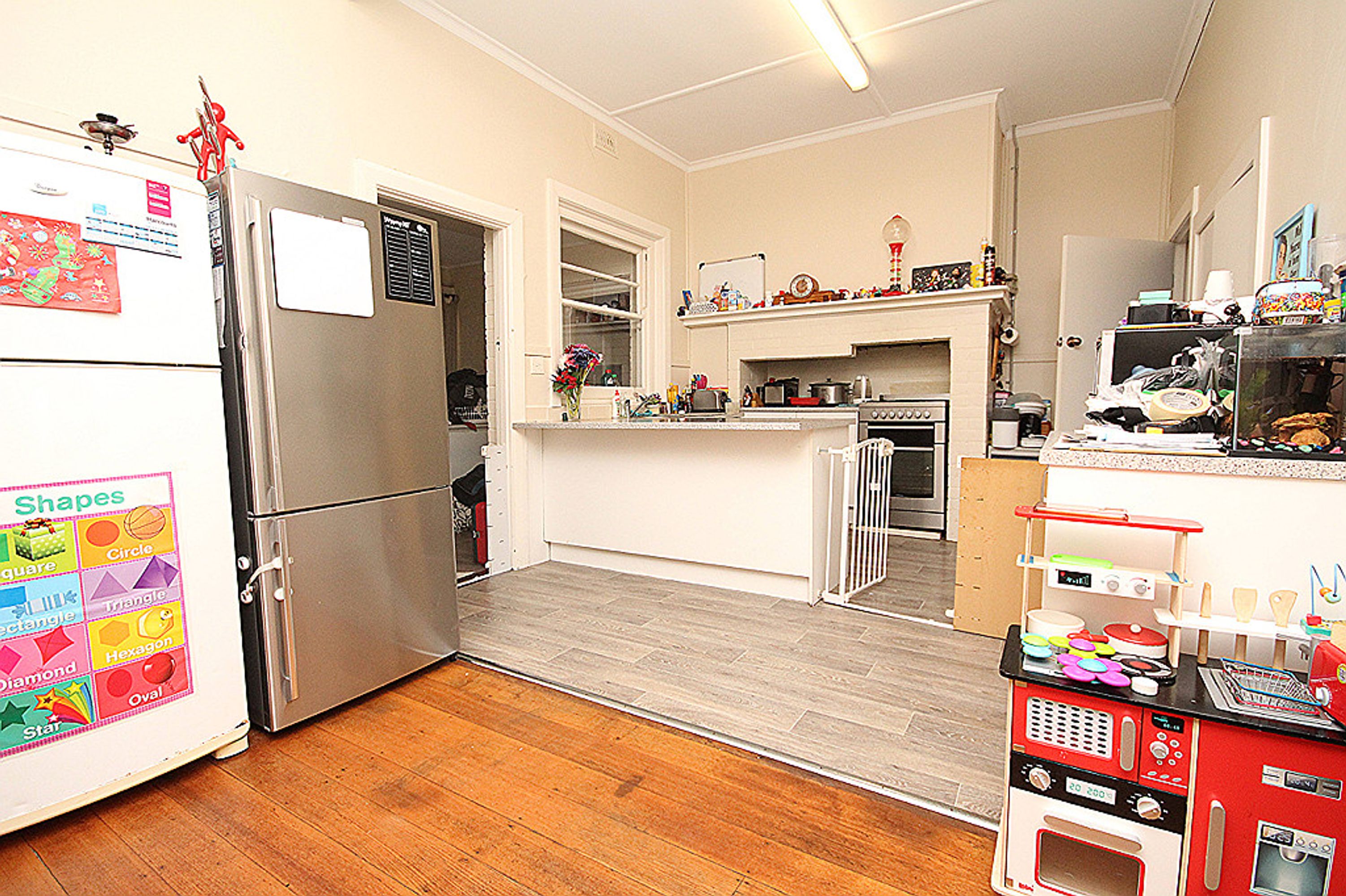 11 Stewart Street, Horsham VIC 3400, Horsham - Thumbnail 3