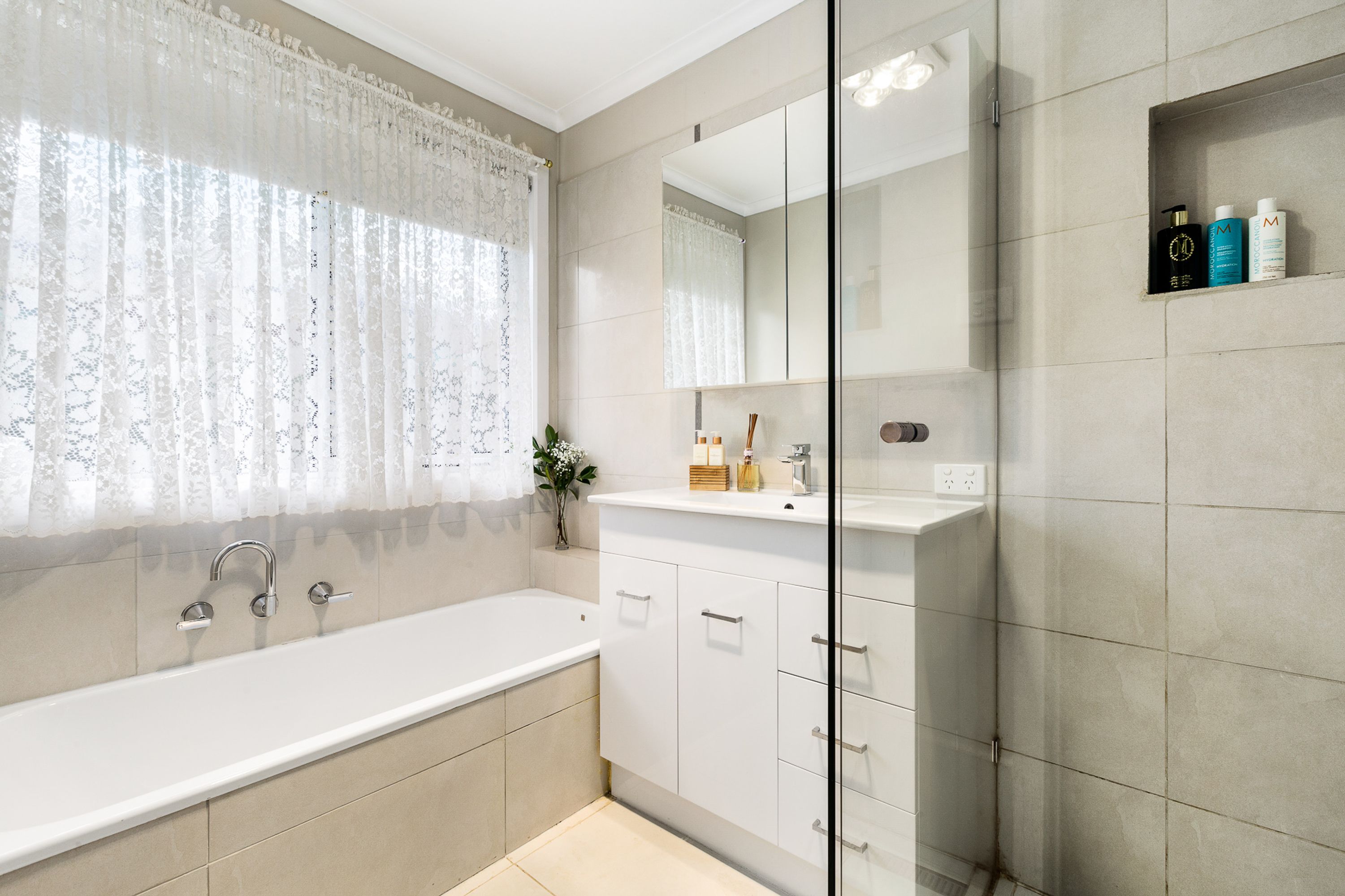 4 Manorvale Parade, Werribee, VIC 3030, Werribee - Thumbnail 6