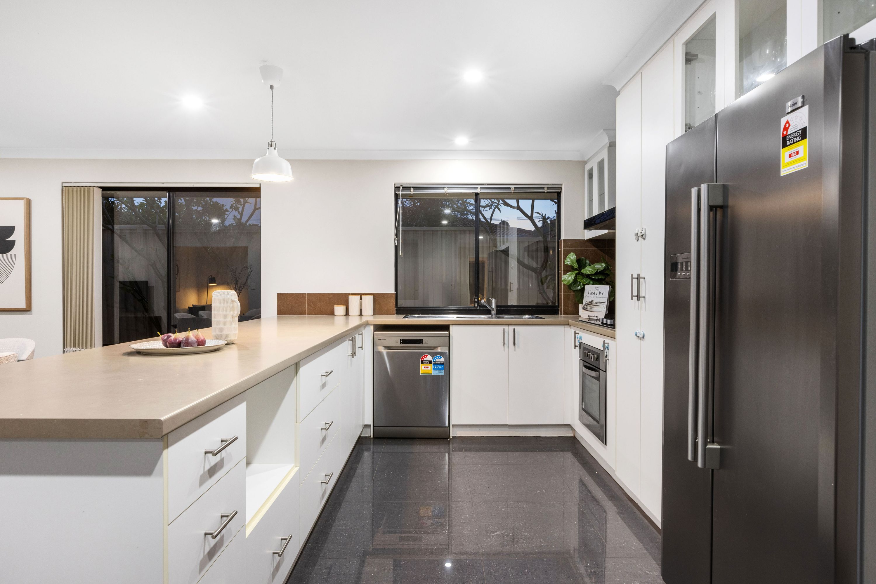 35A Whittle Place, Stirling - Thumbnail 5