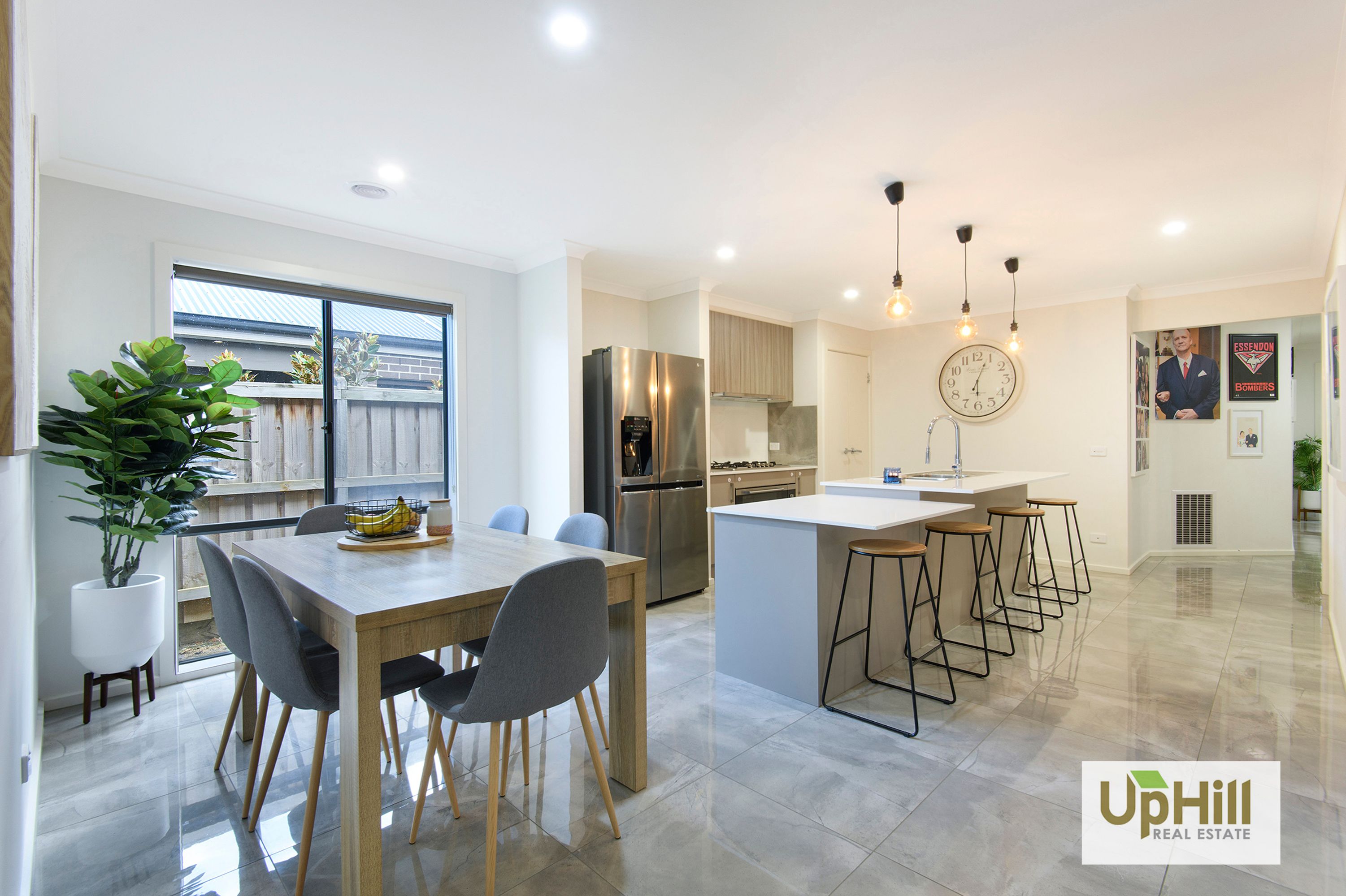 18 Thoroughbred Drive, Clyde North - Thumbnail 5