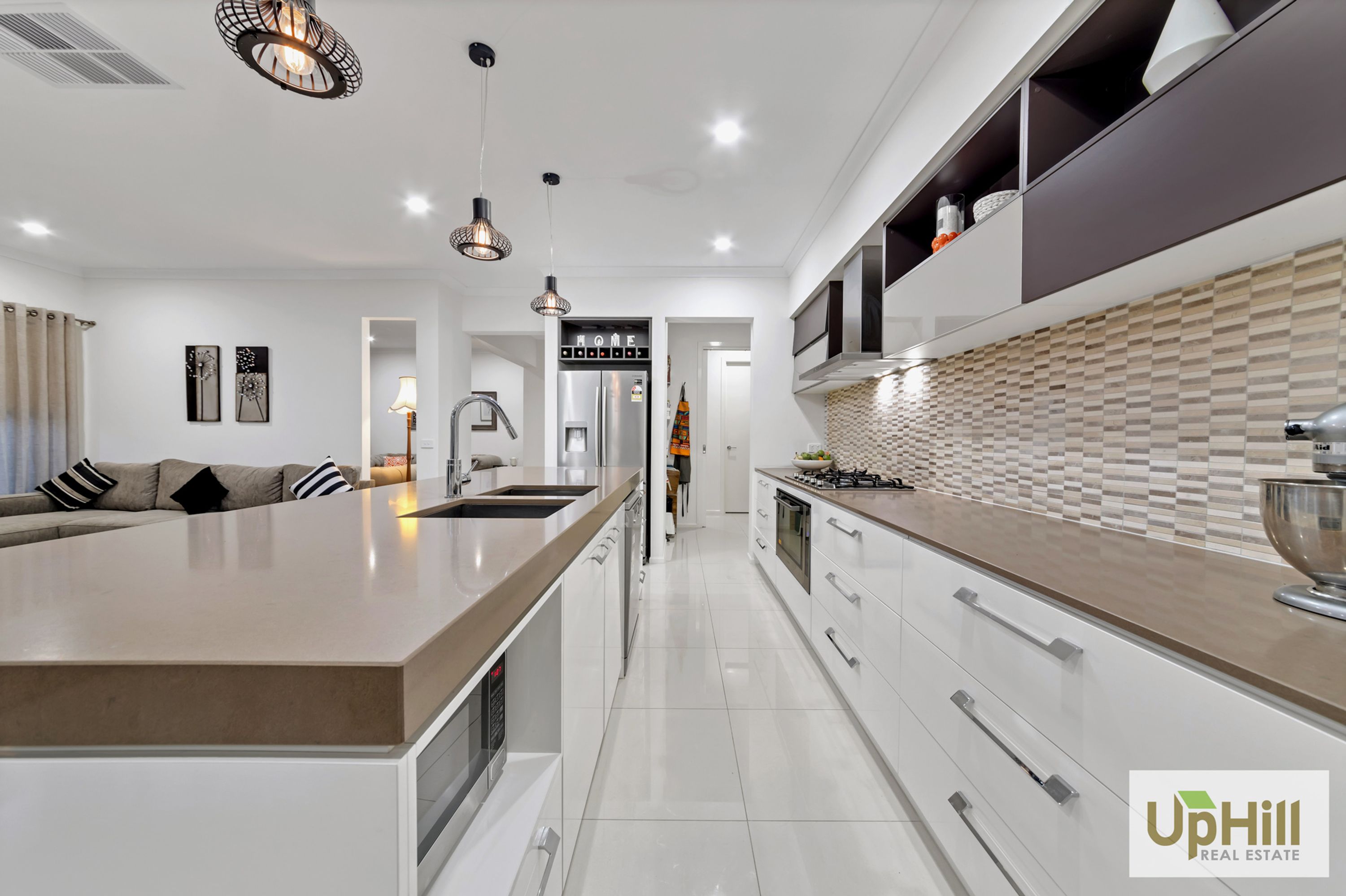 40 PALOMINO AVENUE, Clyde North - Thumbnail 7